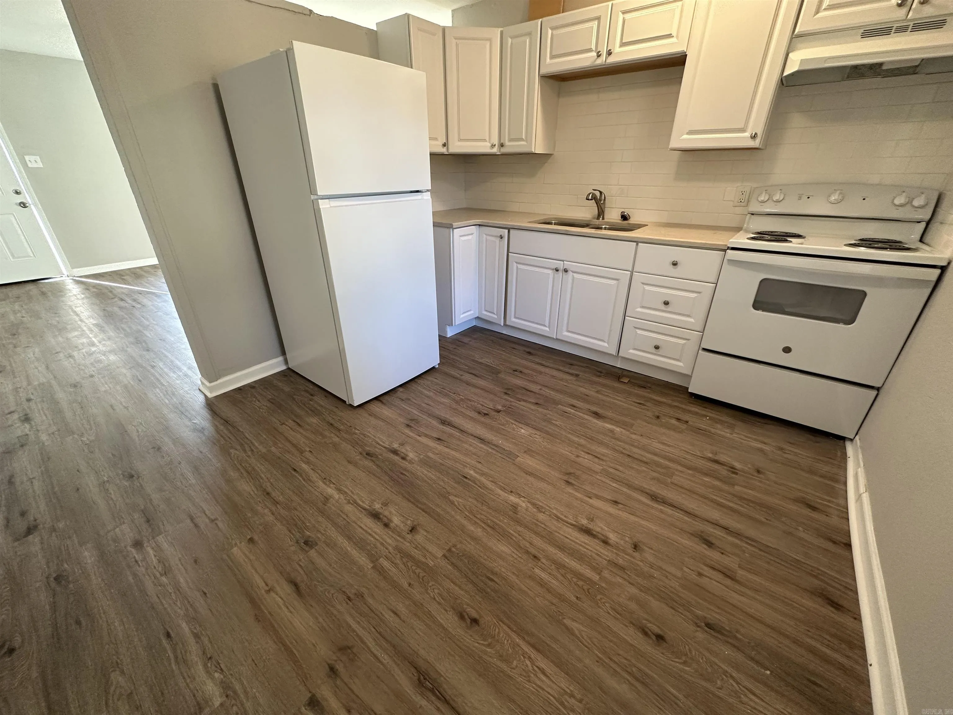 Property at 25A  Hiland, A - Image 4