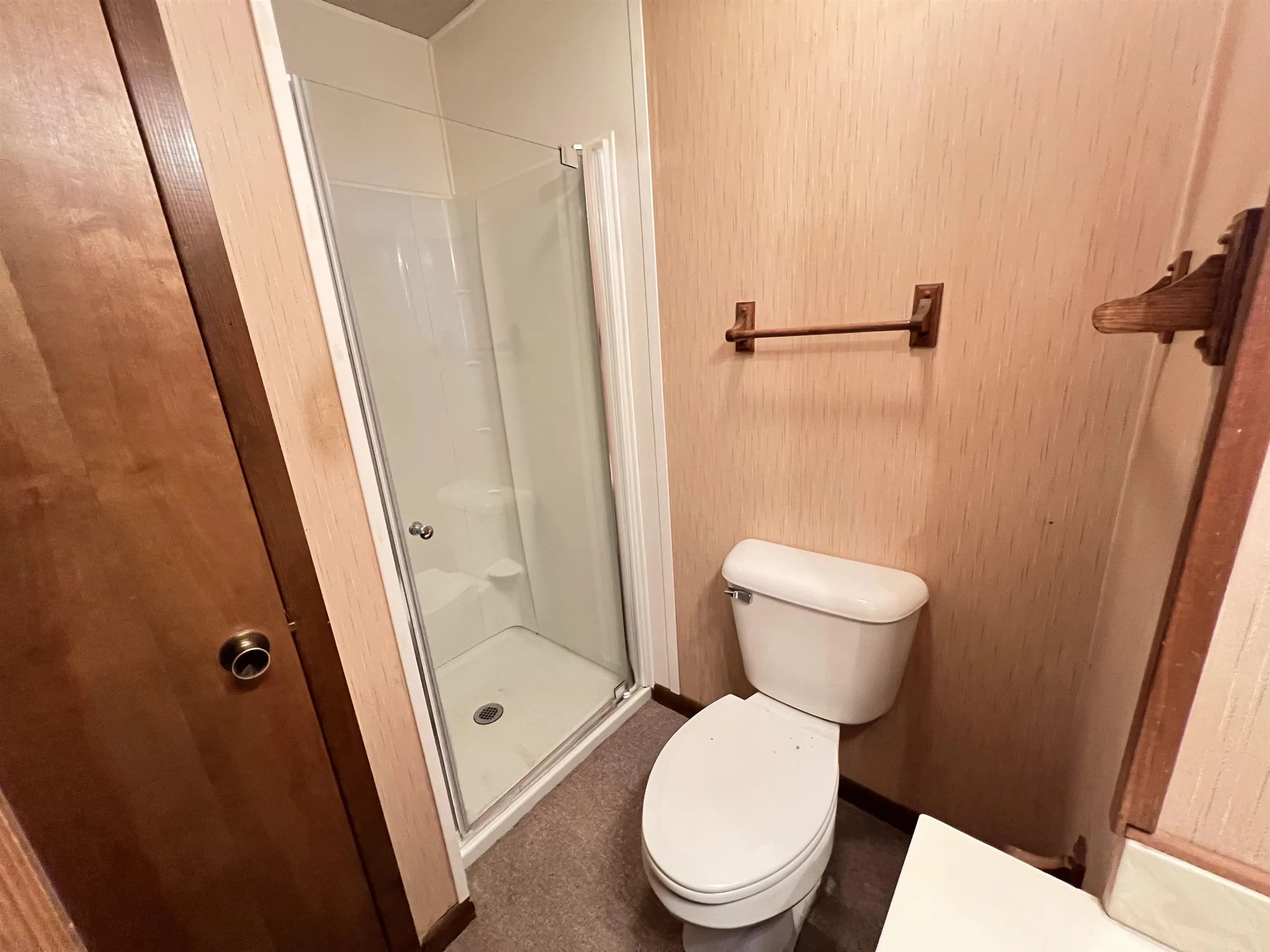 Property at 206 E Lakeshore - Image 27