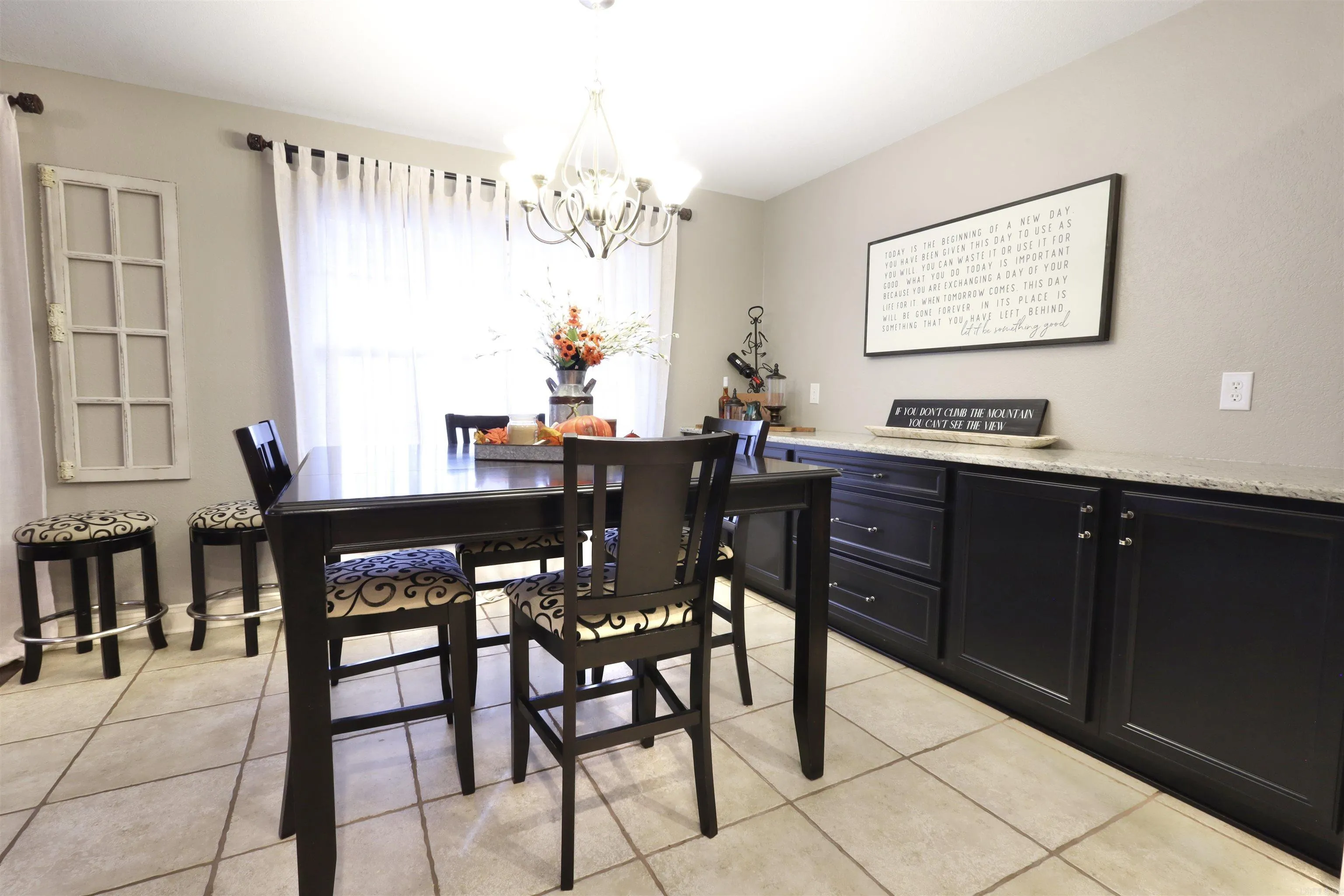 Property at 294  Bonnie brae - Image 19