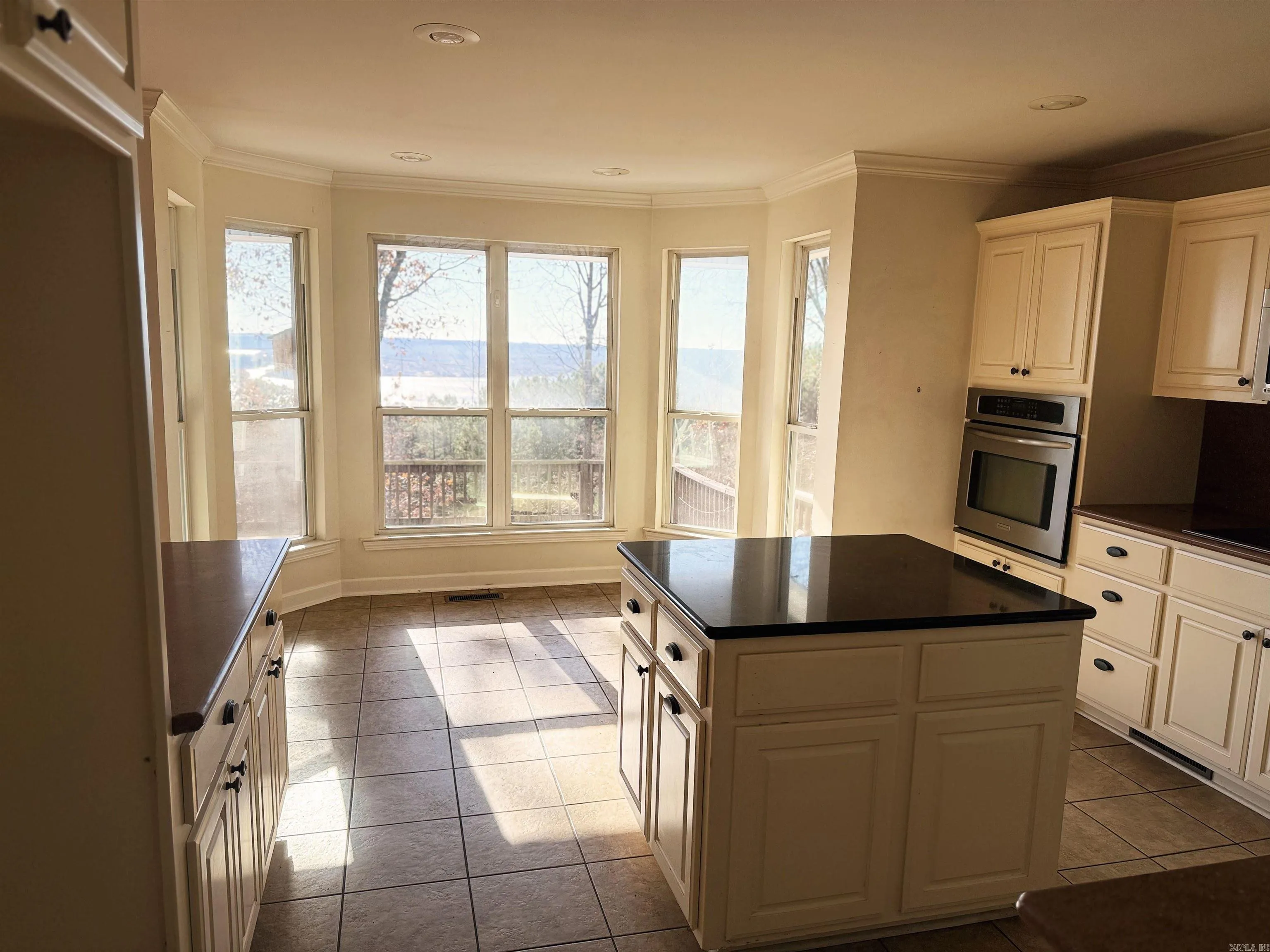 Property at 110  Celtic circle - Image 3