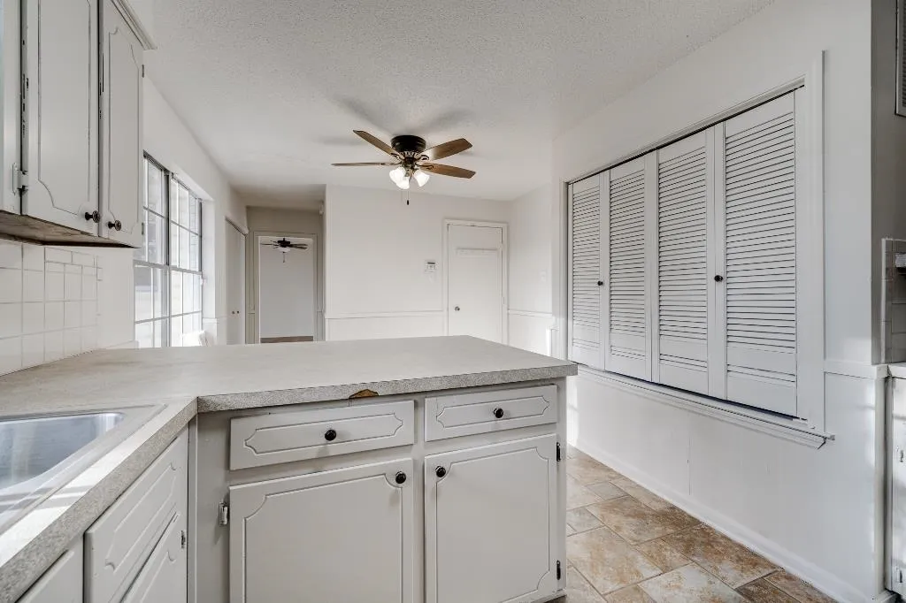 Property at 1620  Saratoga - Image 13