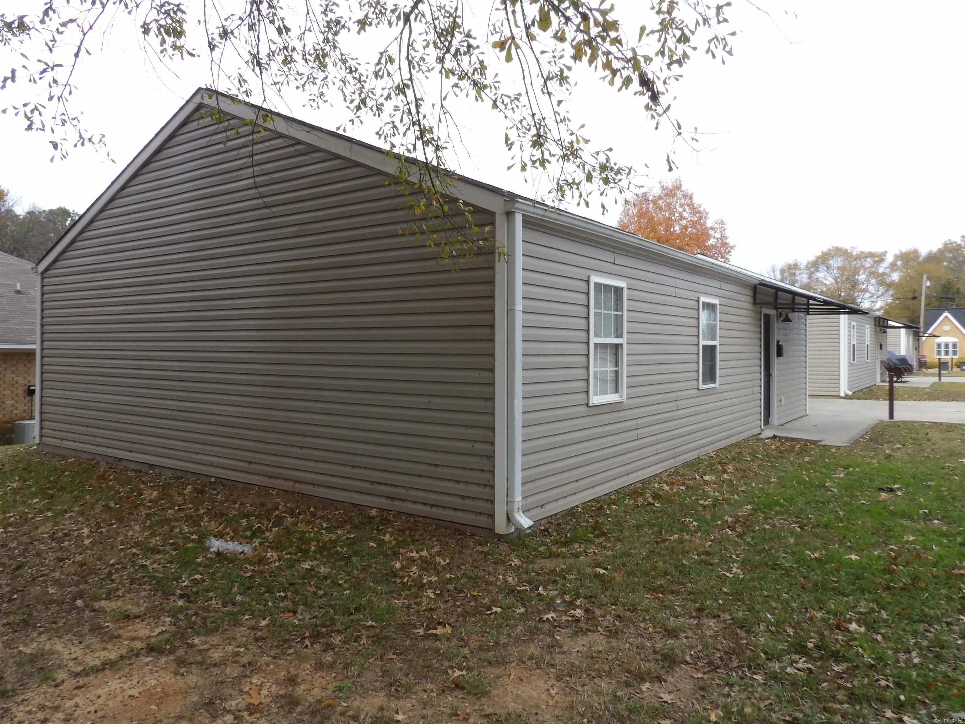 Property at 125 W Jackson - Image 5