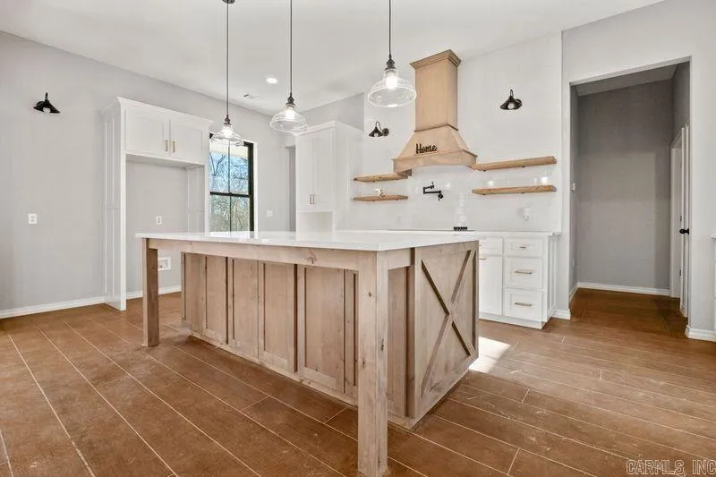 Property at 458  Cedar creek - Image 5