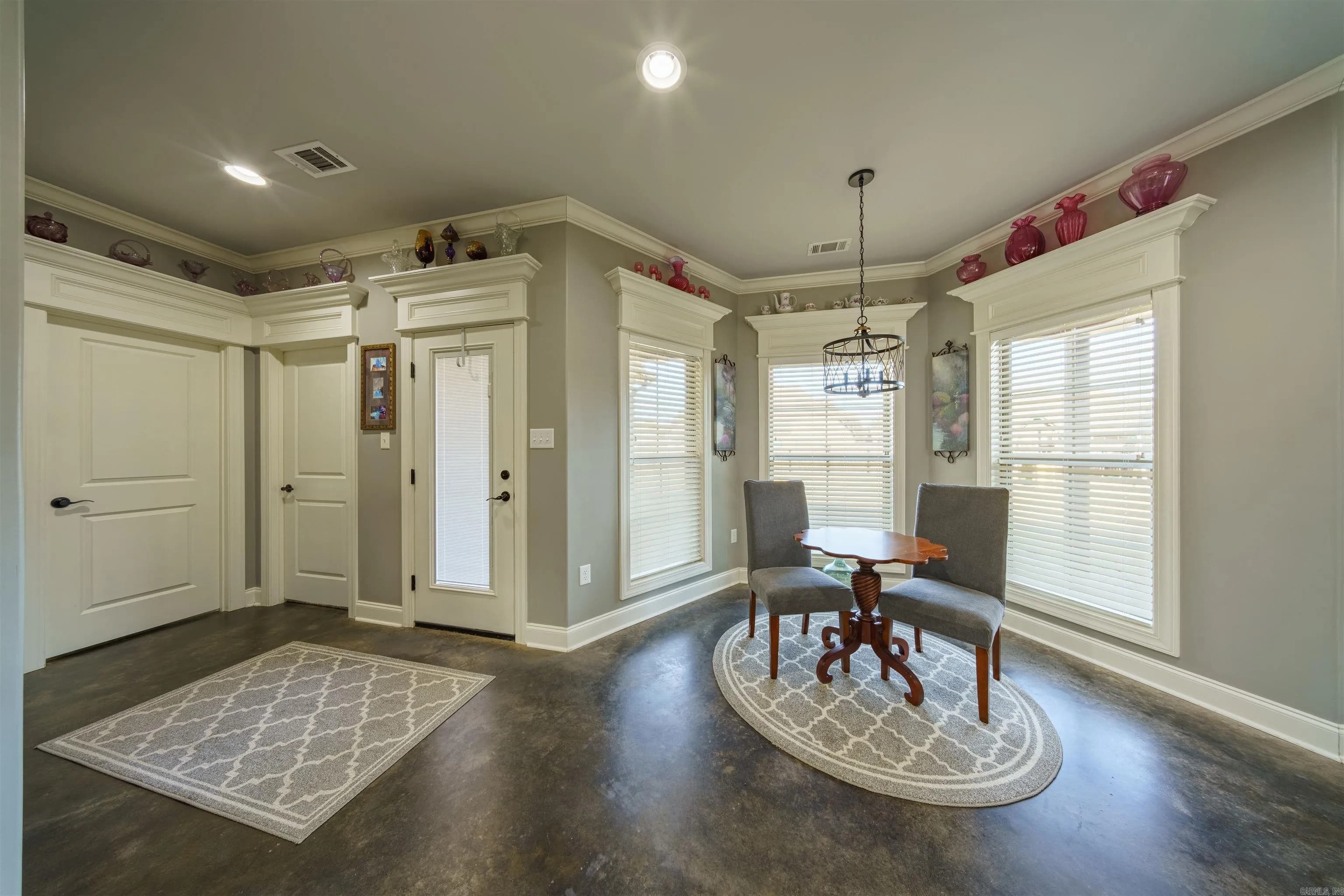 Property at 708  Country club - Image 15