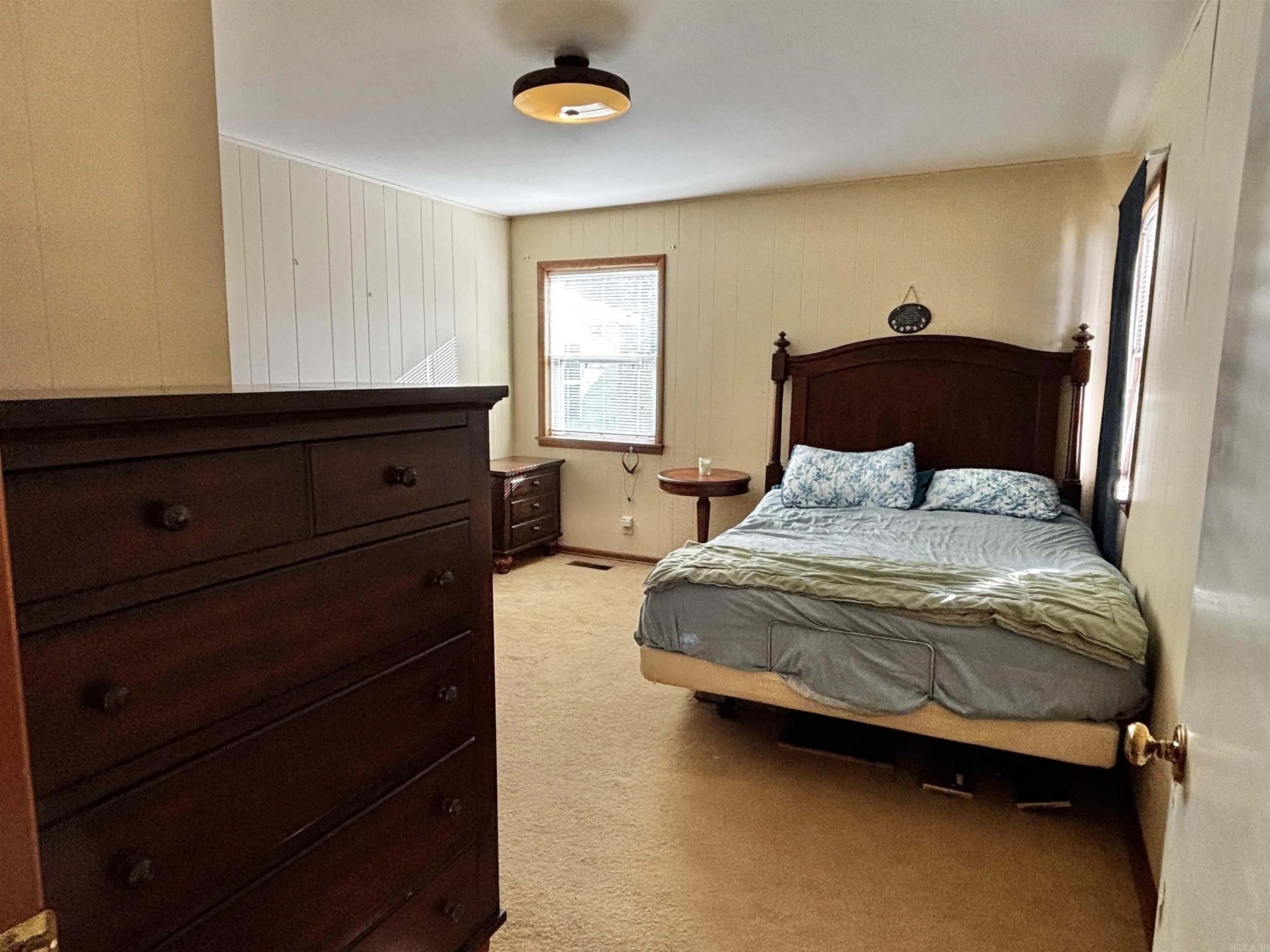 Property at 407 N Oak - Image 17