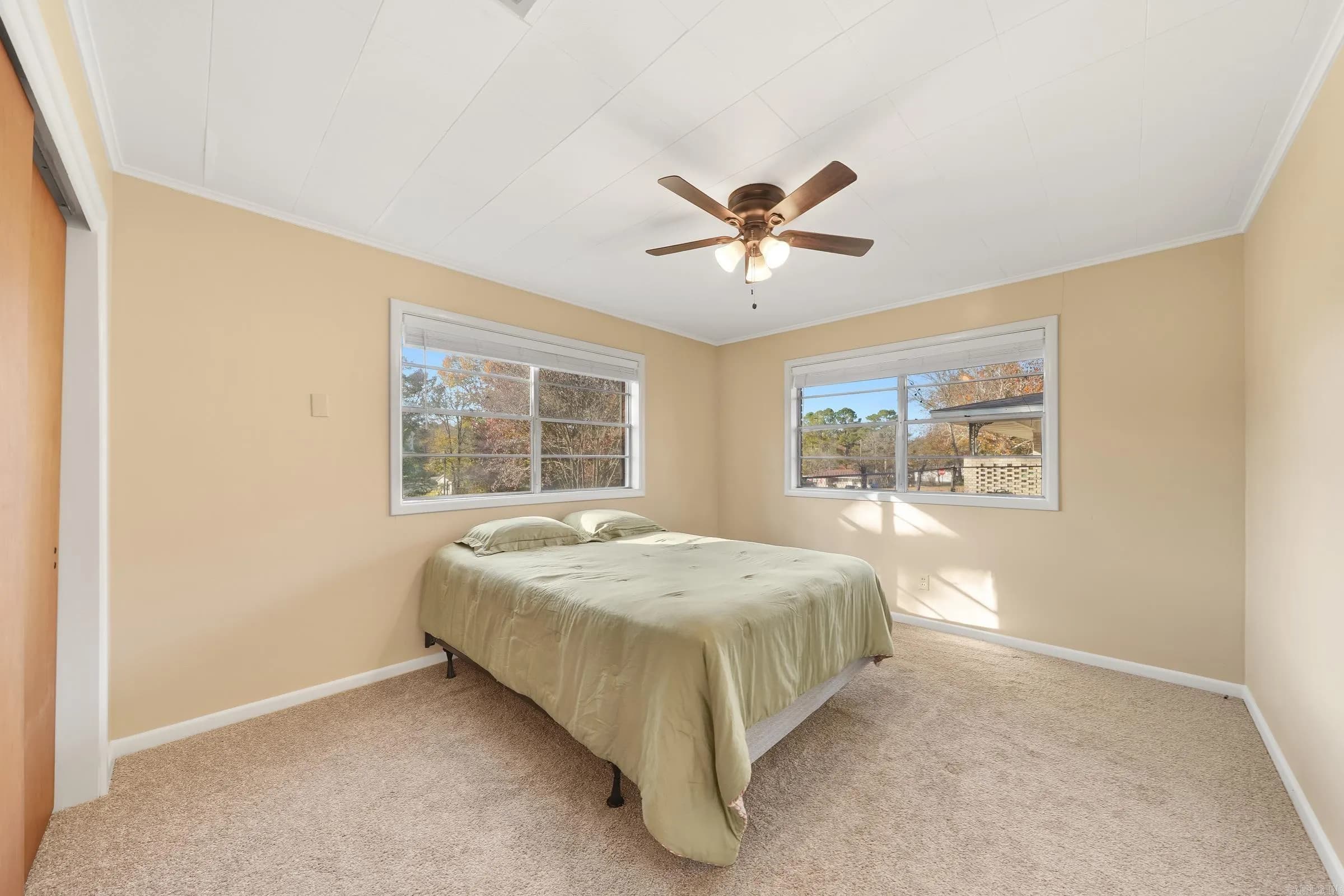 Property at 716 W Maple - Image 15