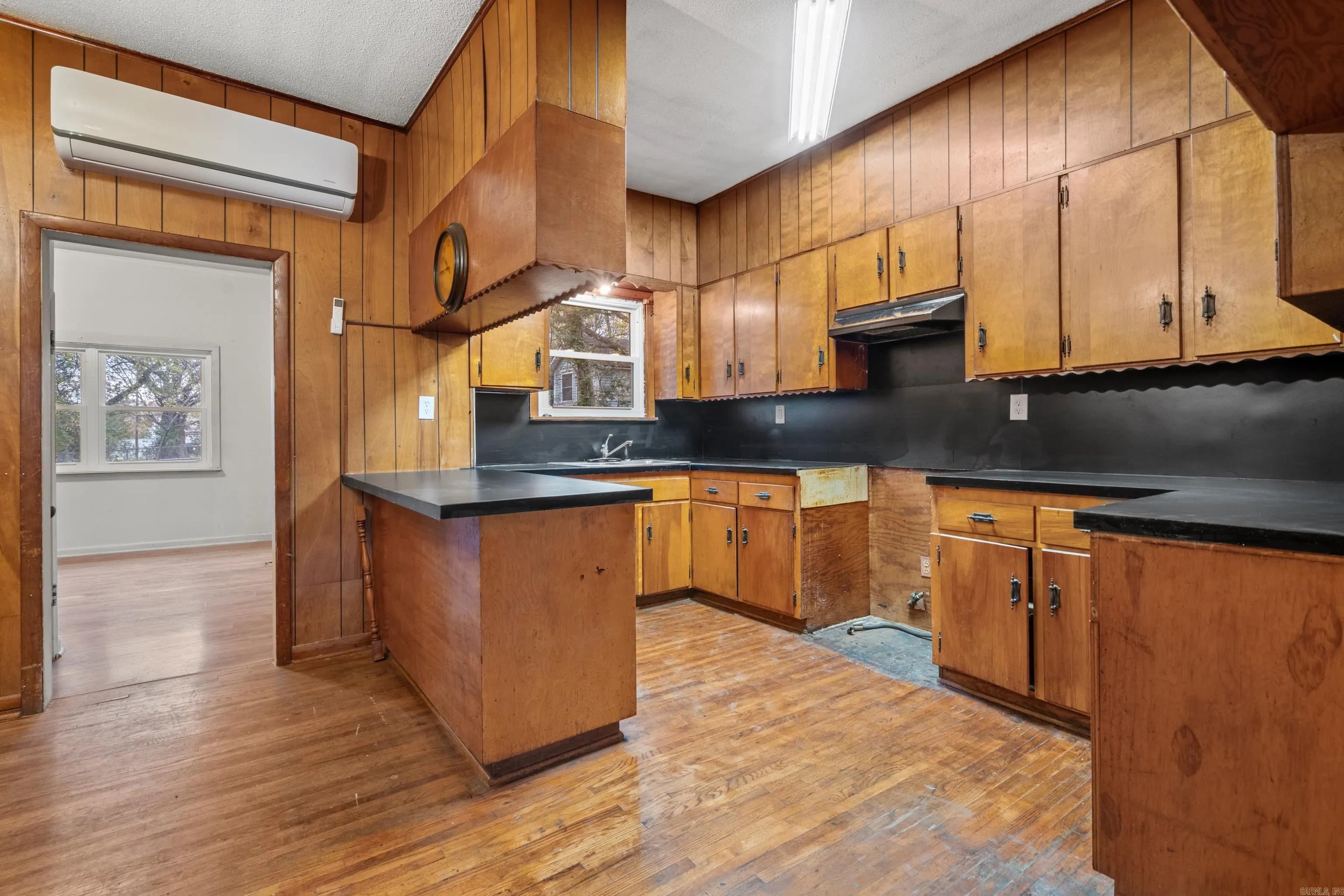 Property at 421  School - Image 13