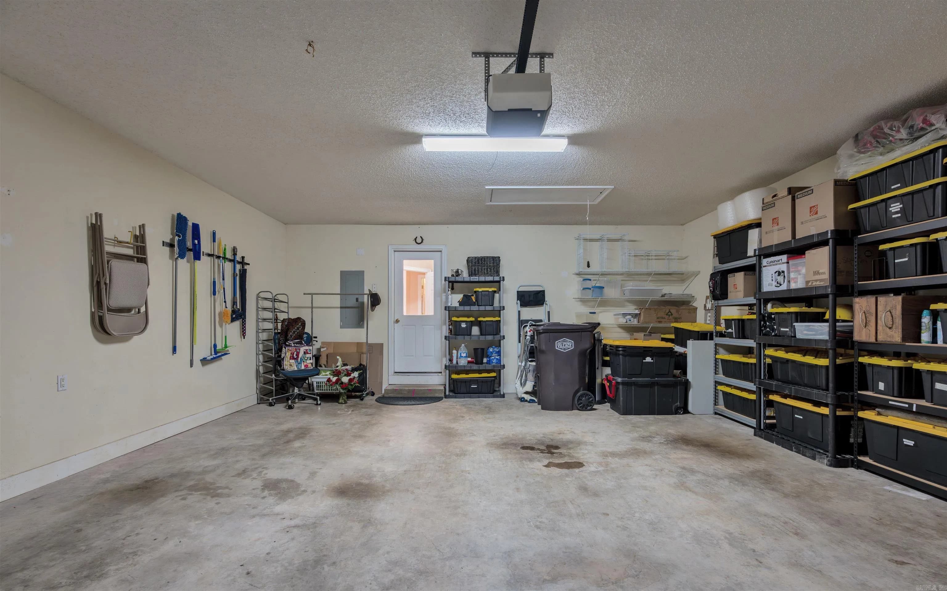Property at 12  Perfecto - Image 35