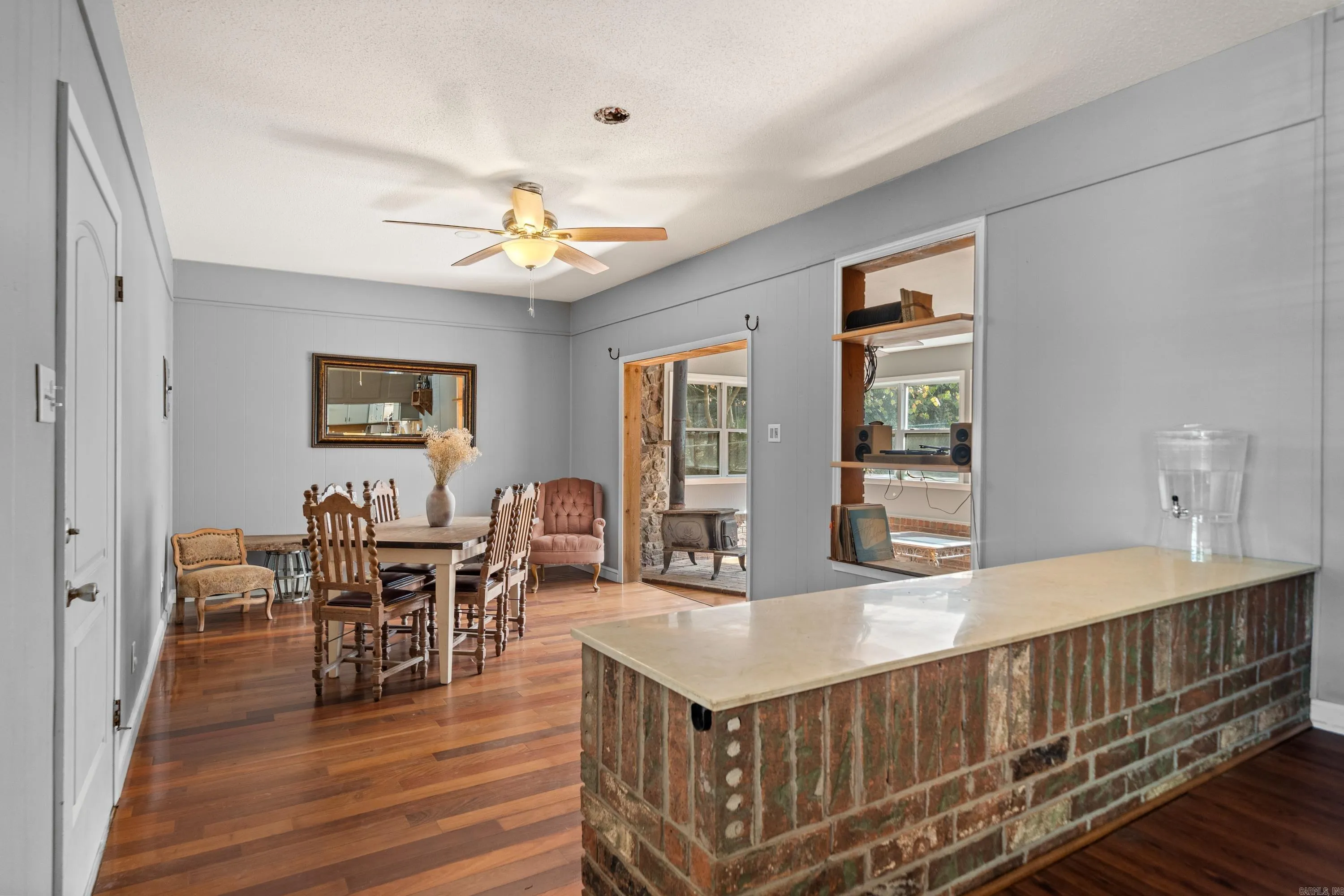 Property at 229  Curbstone - Image 20