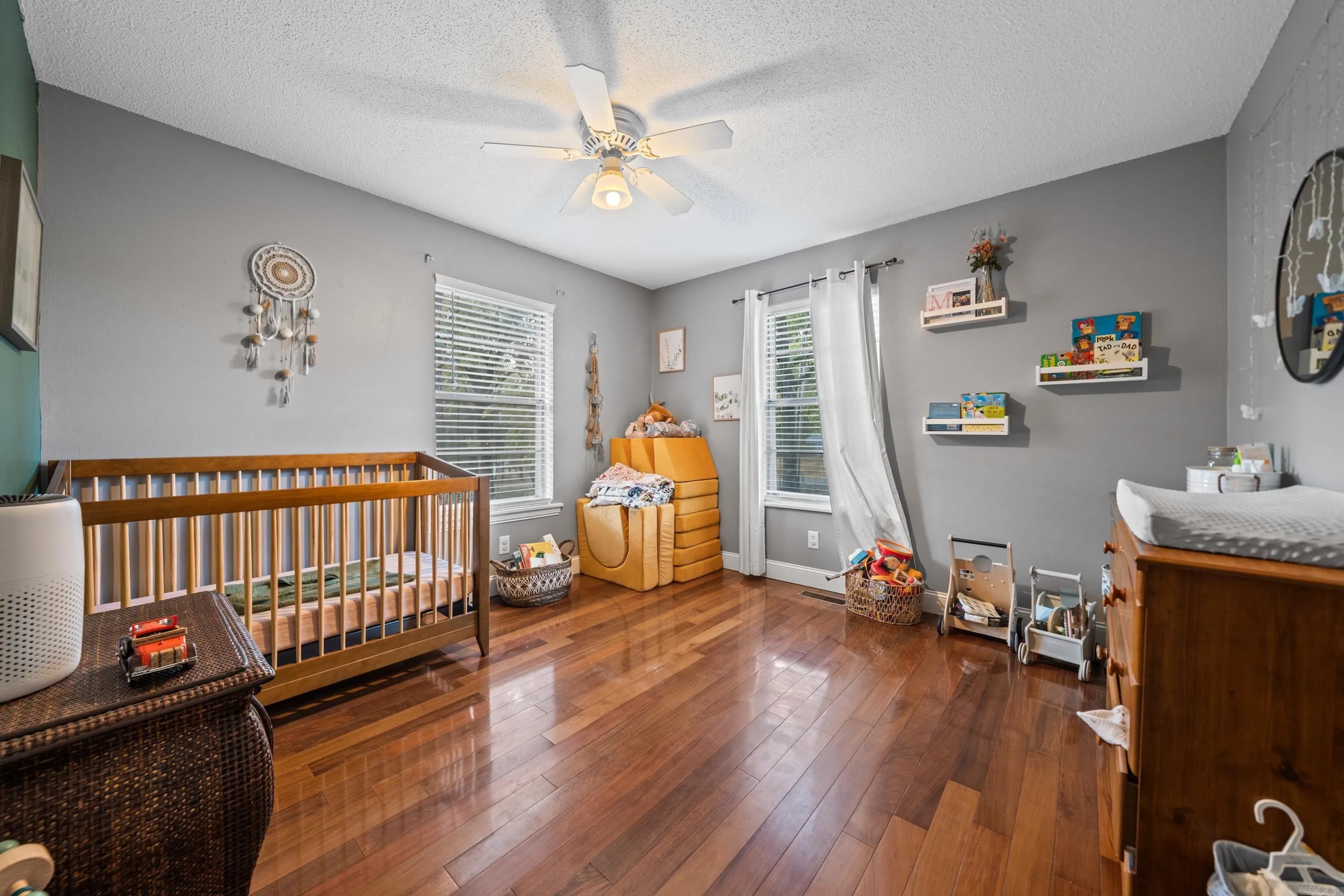 Property at 229  Curbstone - Image 35