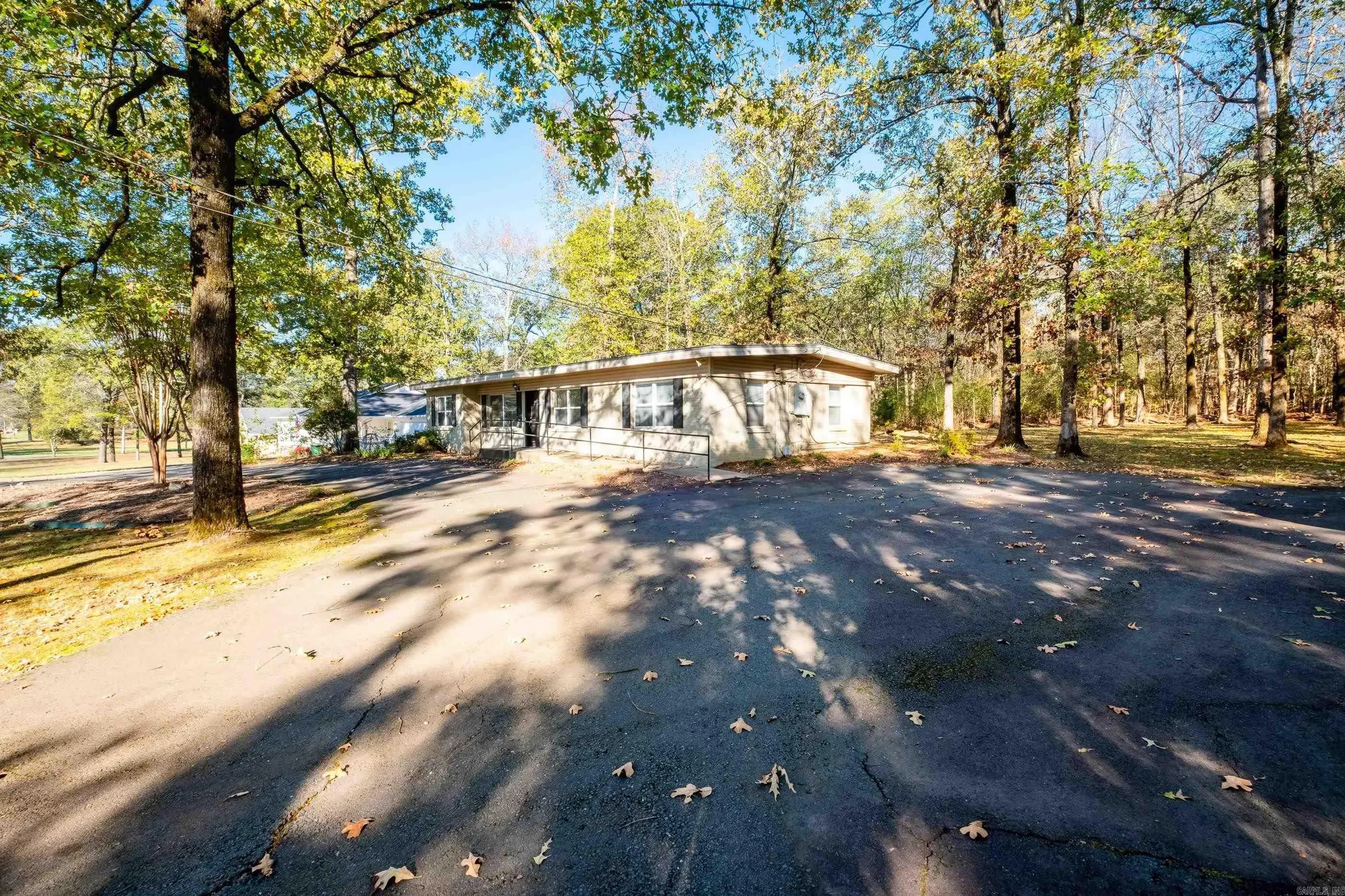 Property at 13616  Kanis - Image 3