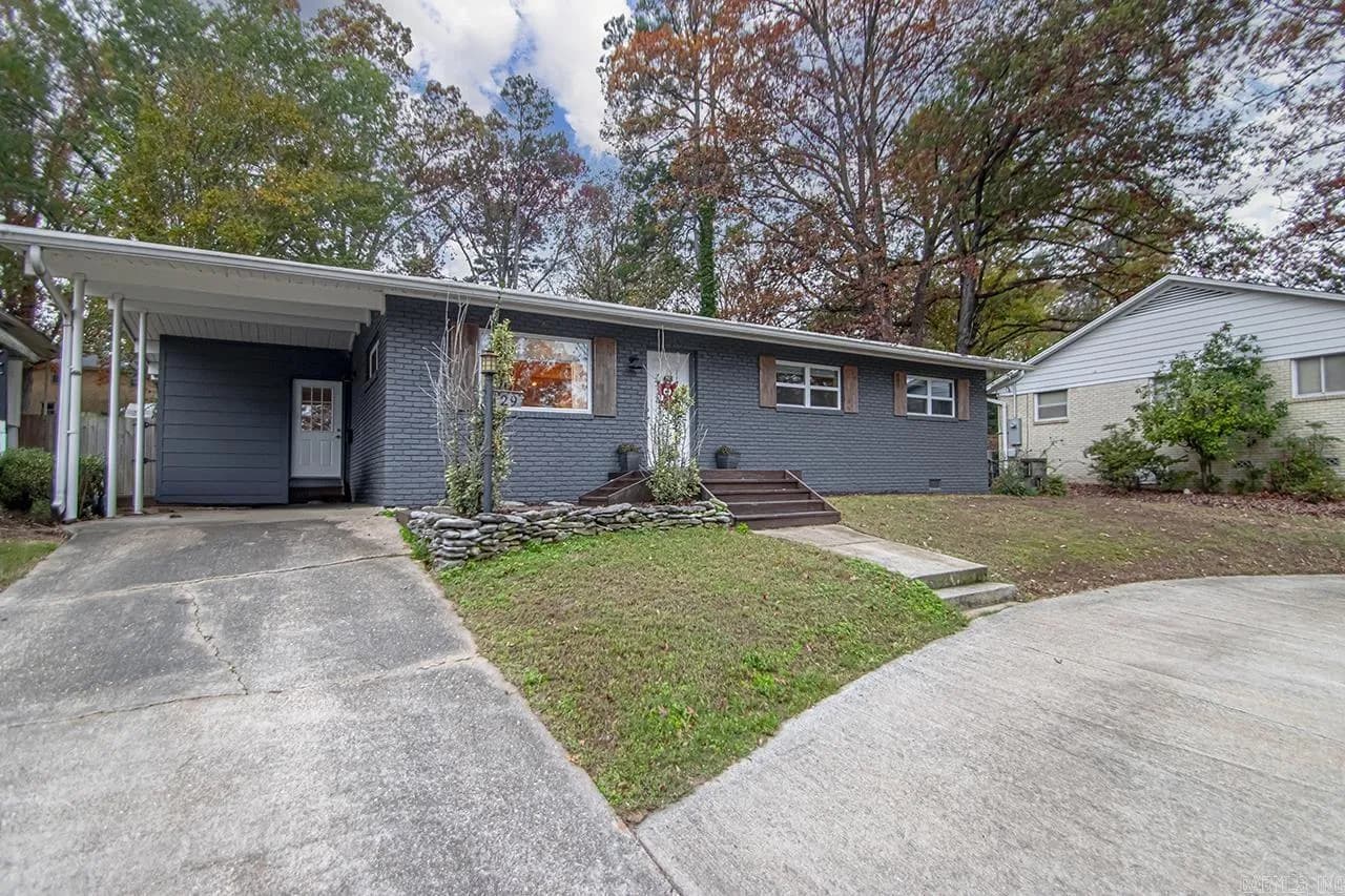 Property at 29  White oak - Image 2