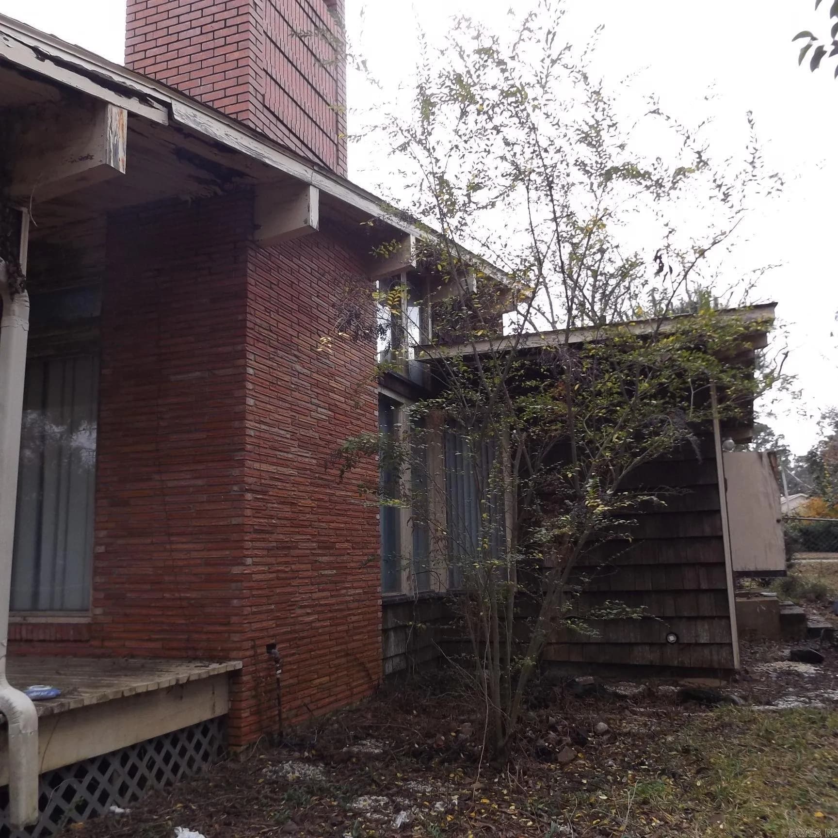 Property at 1507  Lacari - Image 18