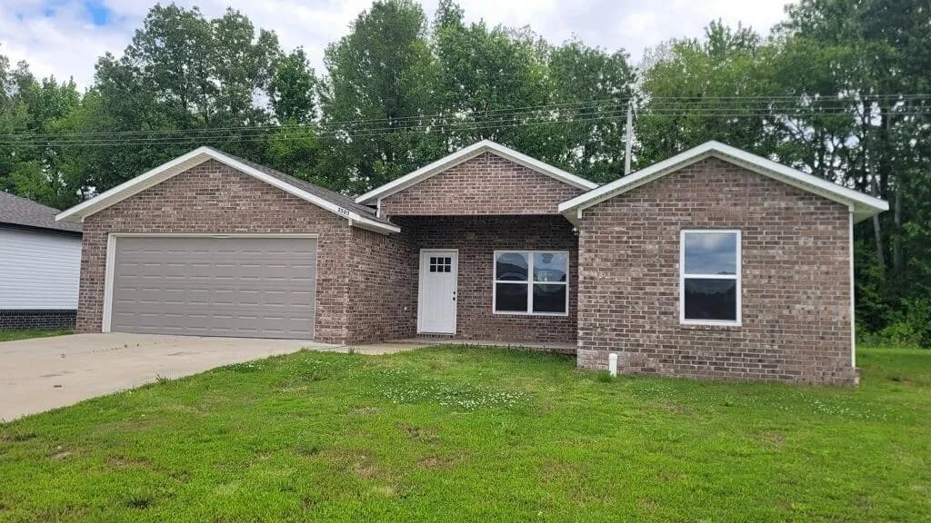 Property at 2503 N 1 - Image 1