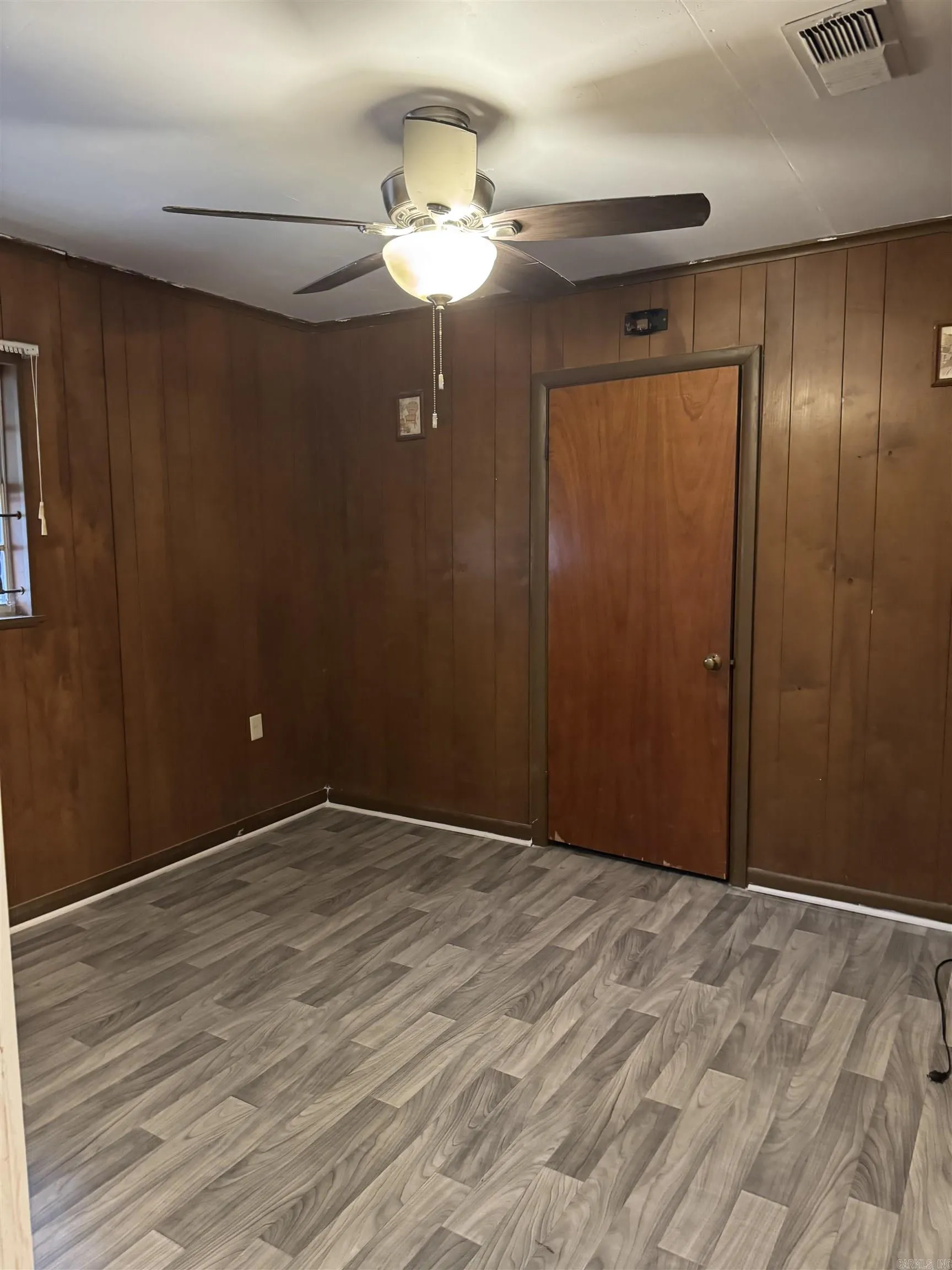 Property at 2507  Cypress - Image 11