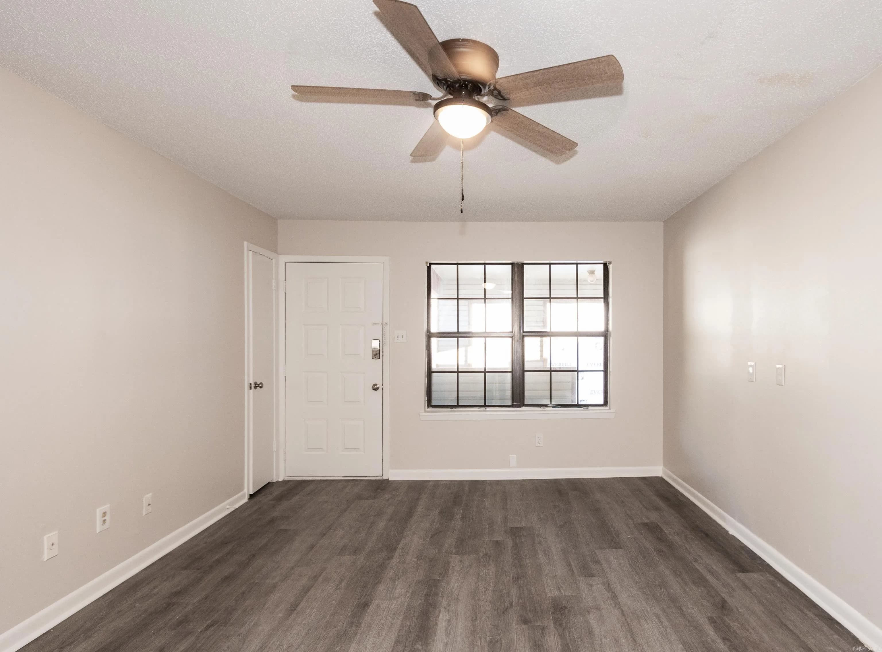 Property at 1100  Brookside, 46 - Image 8