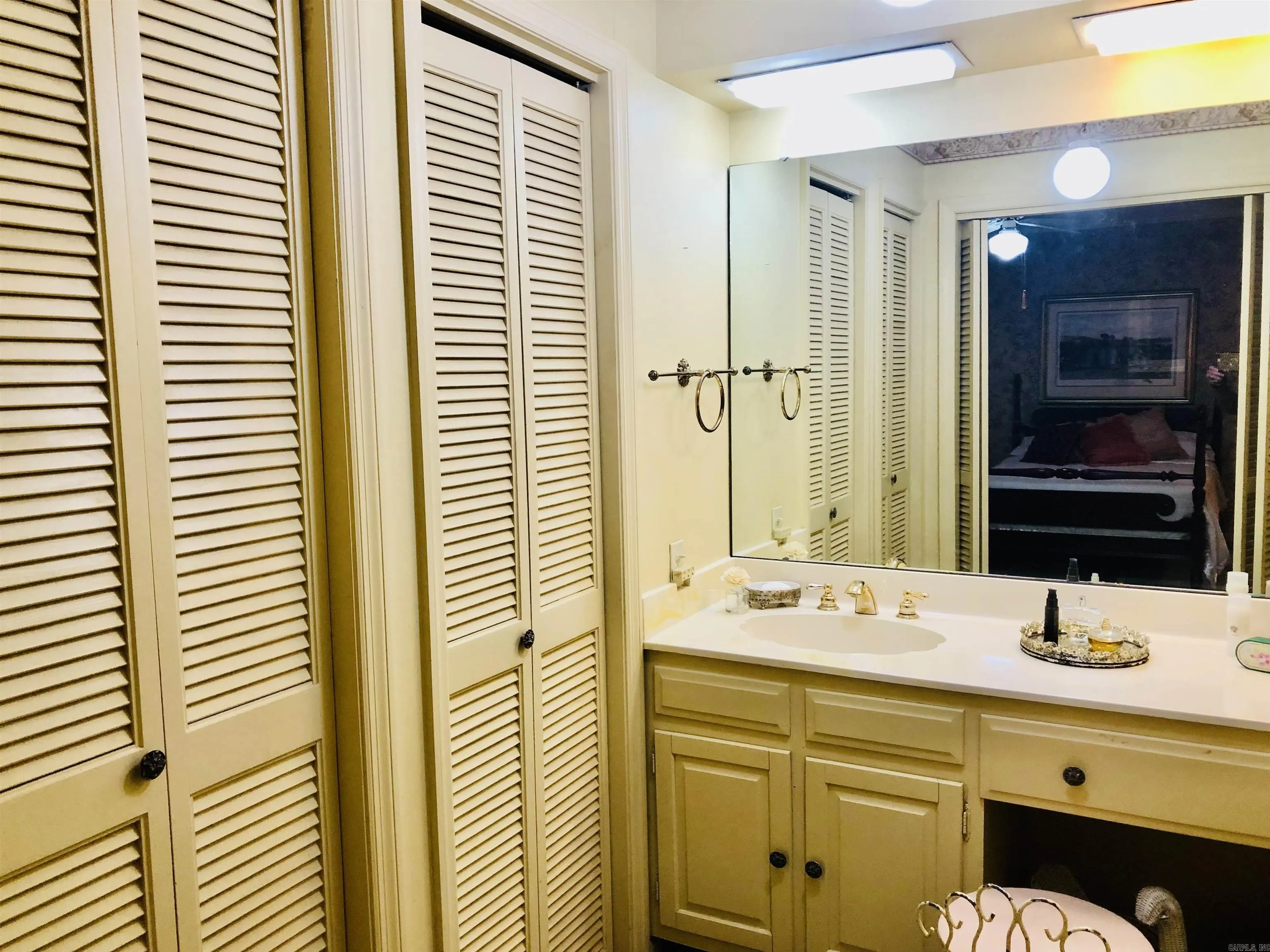 Property at 307 N Prairie - Image 37