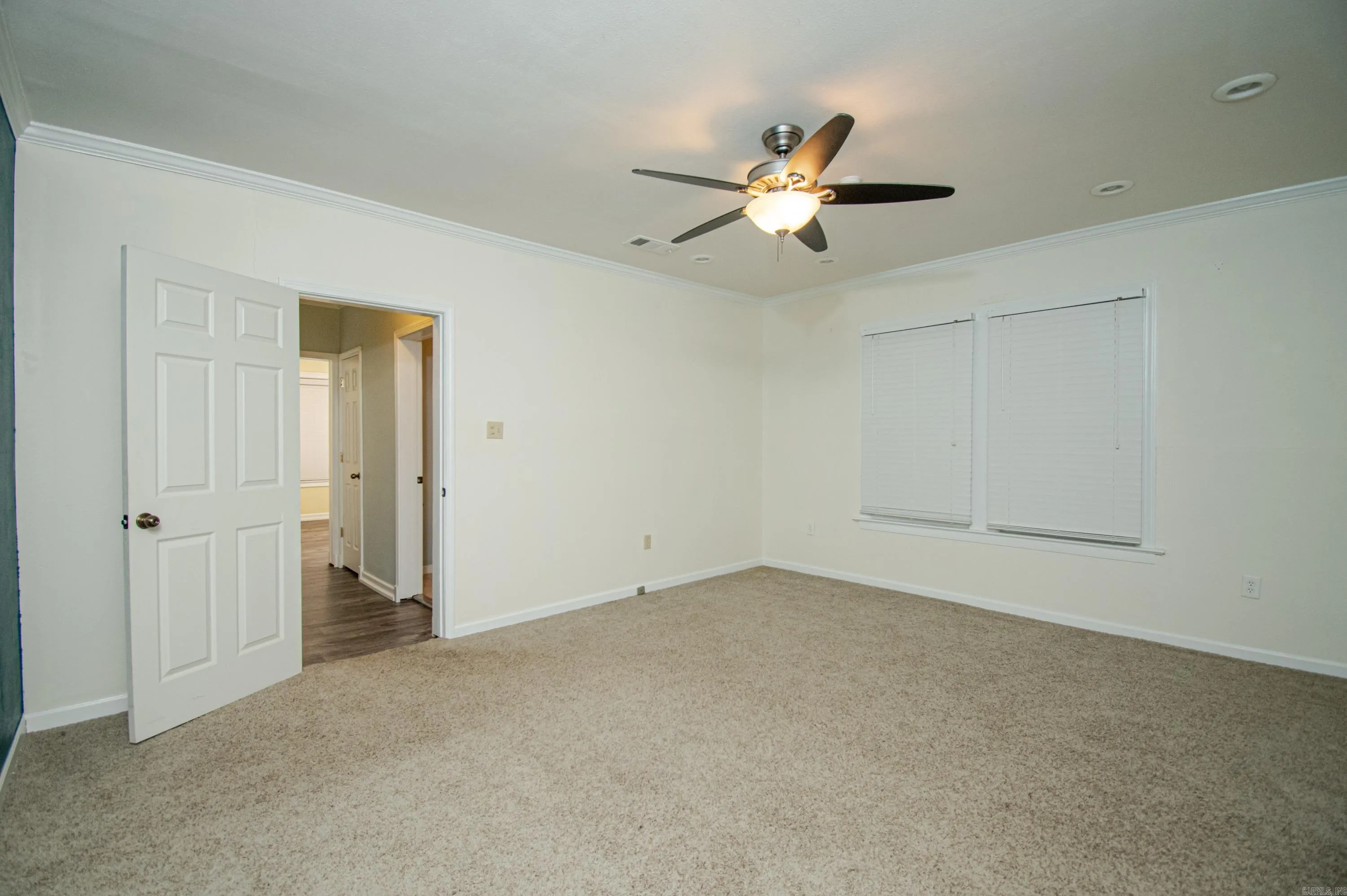 Property at 1127 N Main st - Image 18