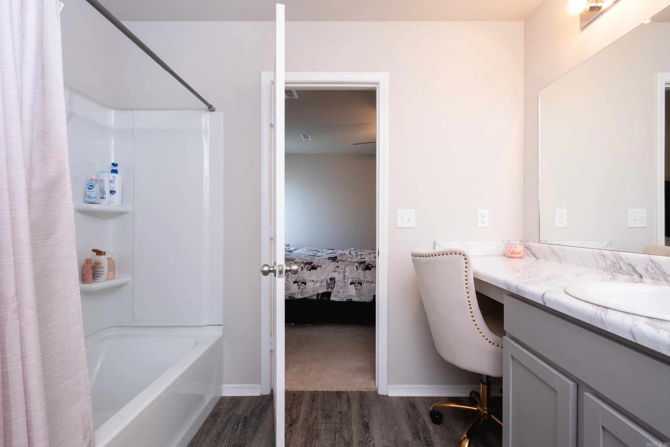 Property at 5096  Red fox - Image 32