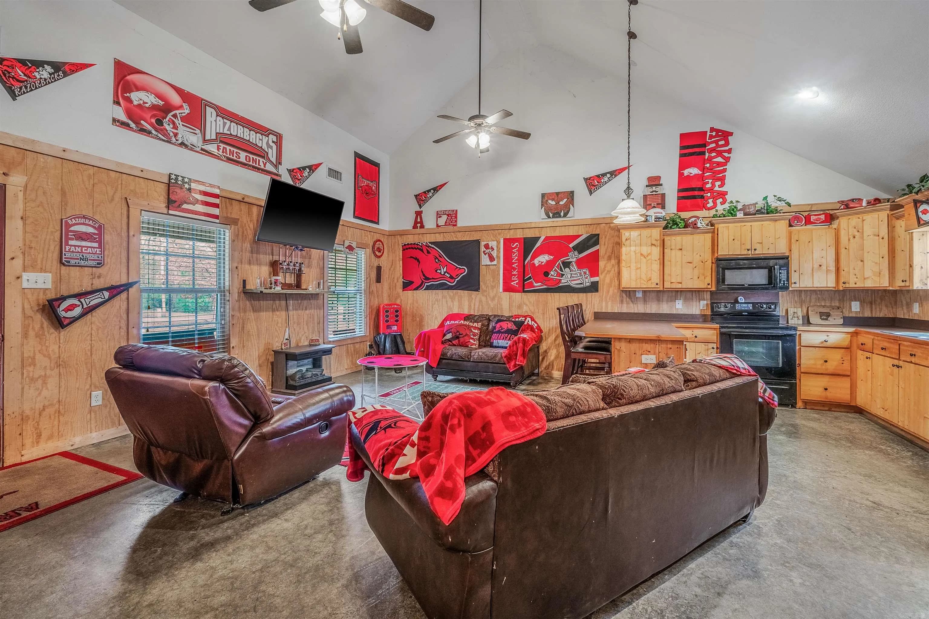 Property at 939  Woody trail - Image 6