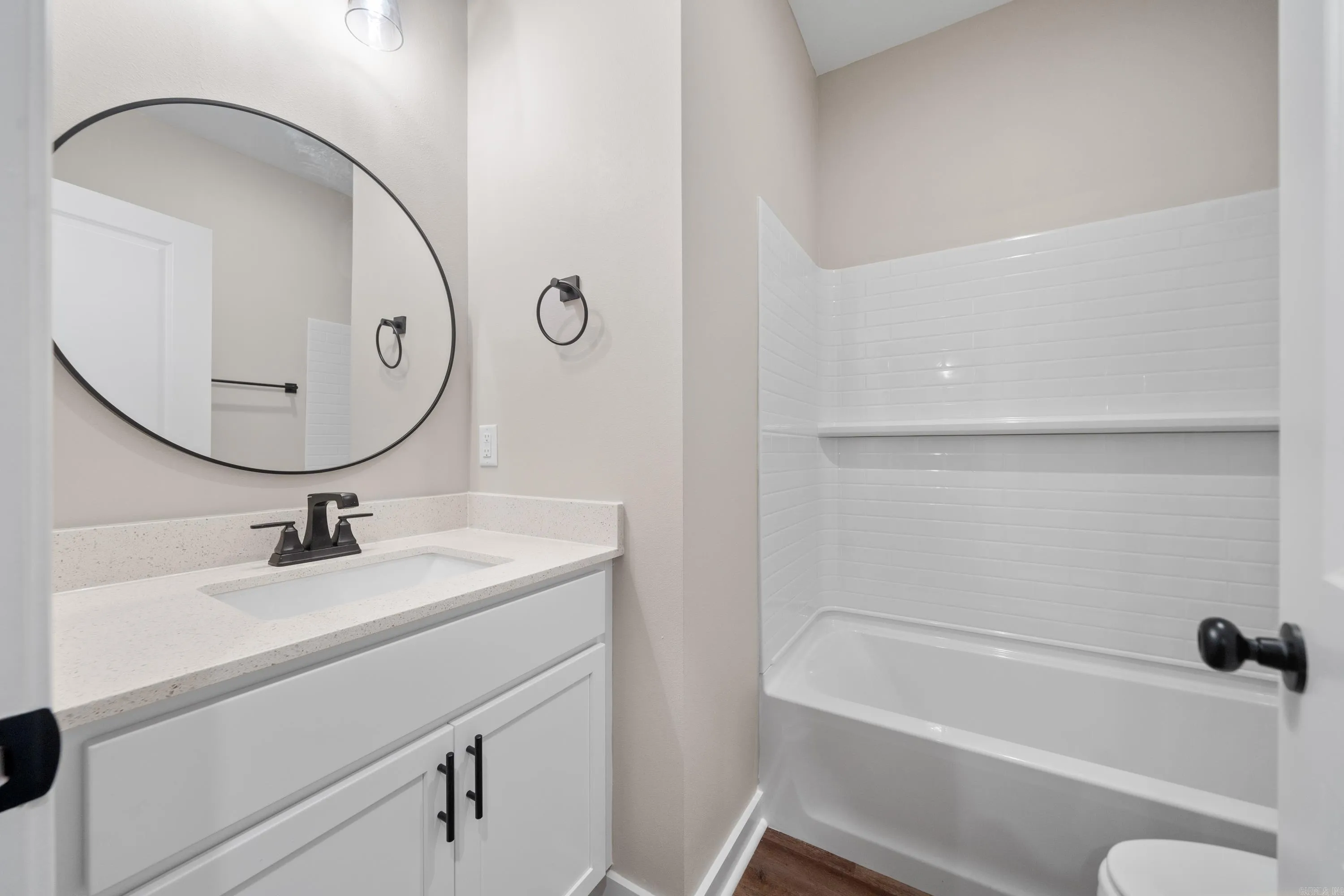 Property at 129  Rowland - Image 36