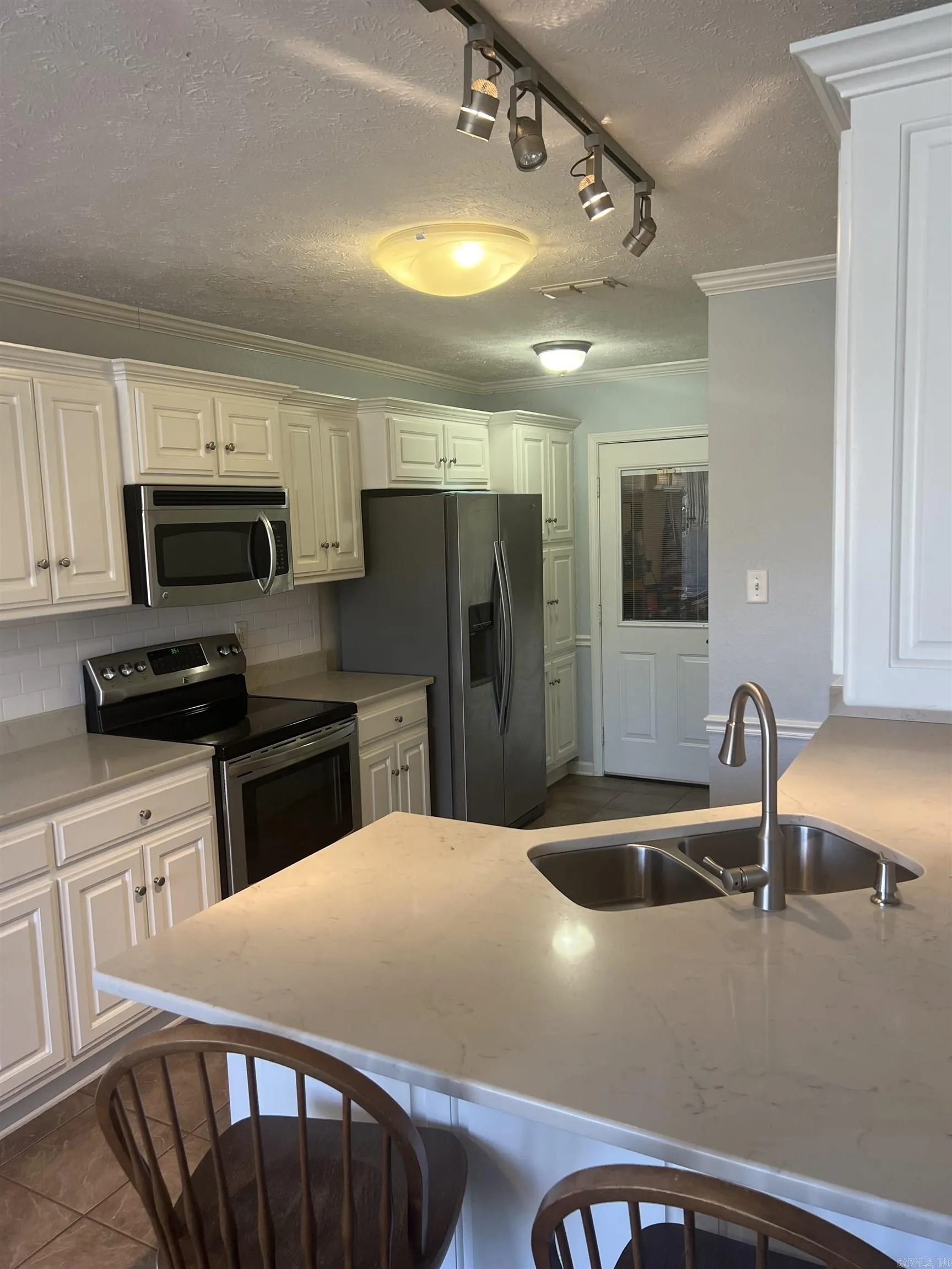 Property at 470  Nottingham - Image 29