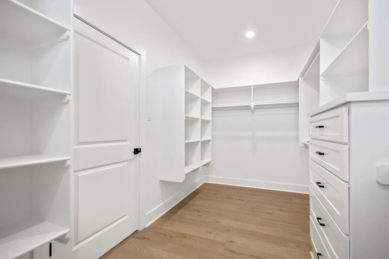 Property at 1009  Black bass - Image 34