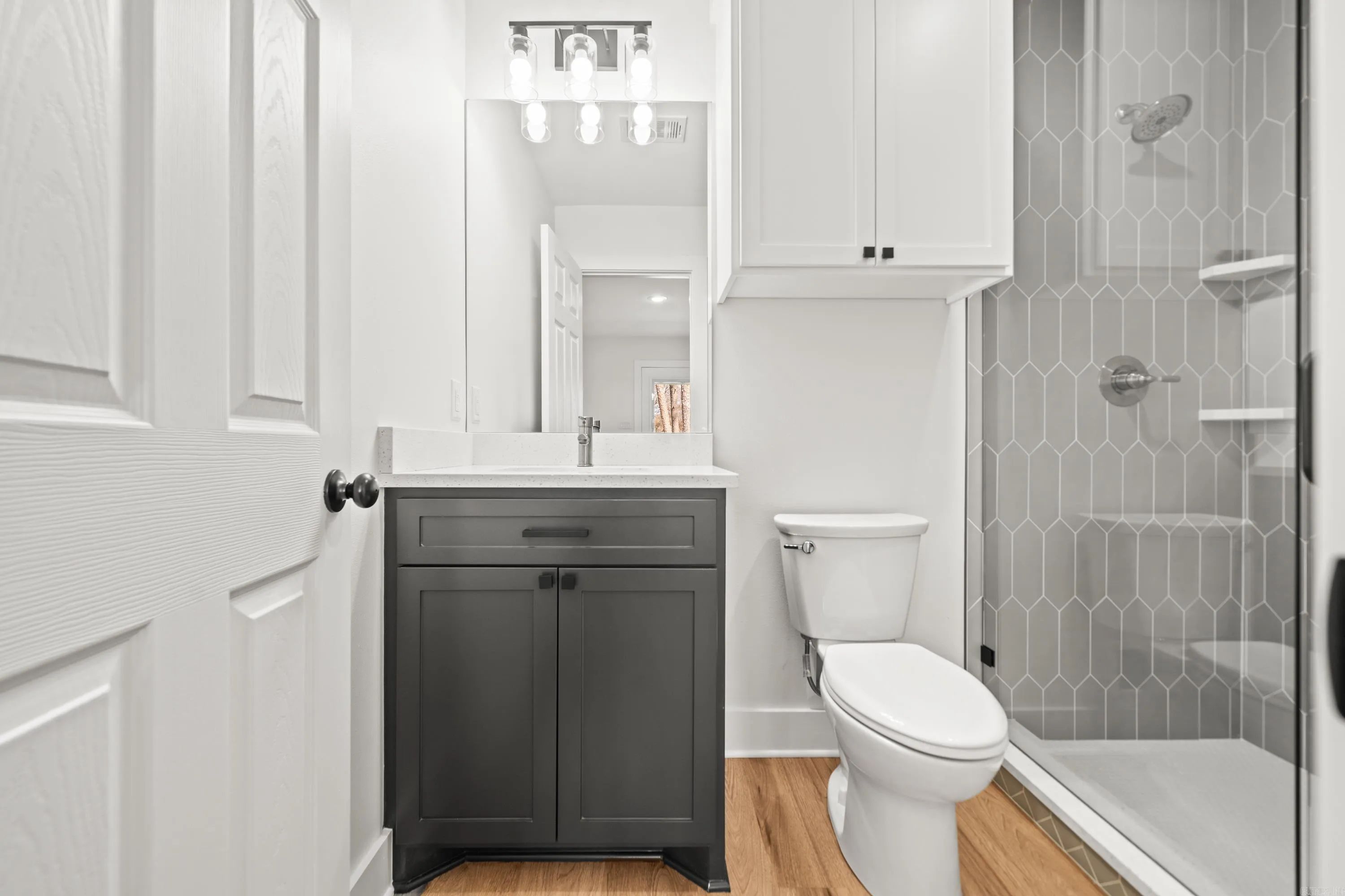 Property at 103  Summer - Image 21