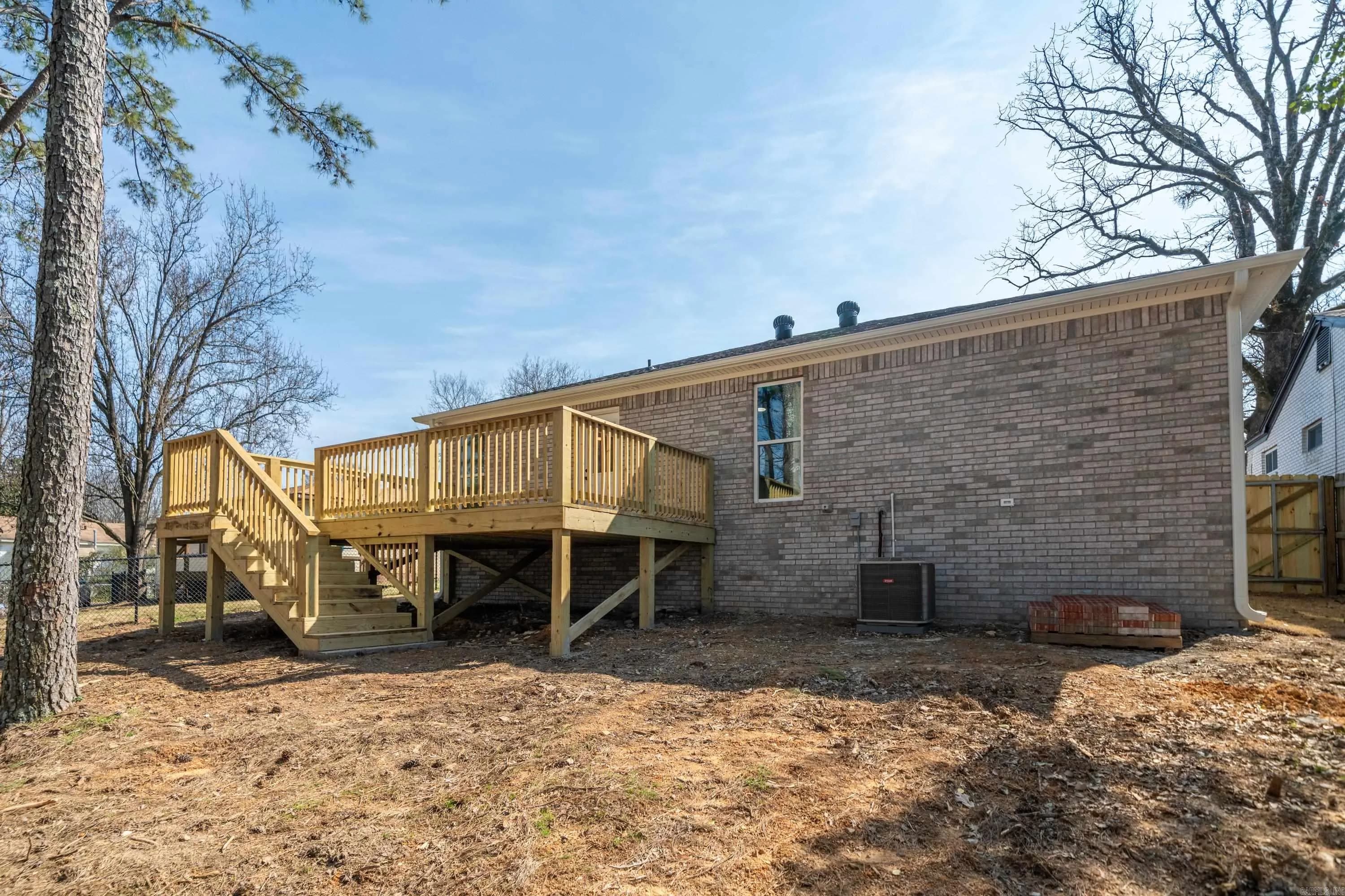 Property at 103  Summer - Image 38