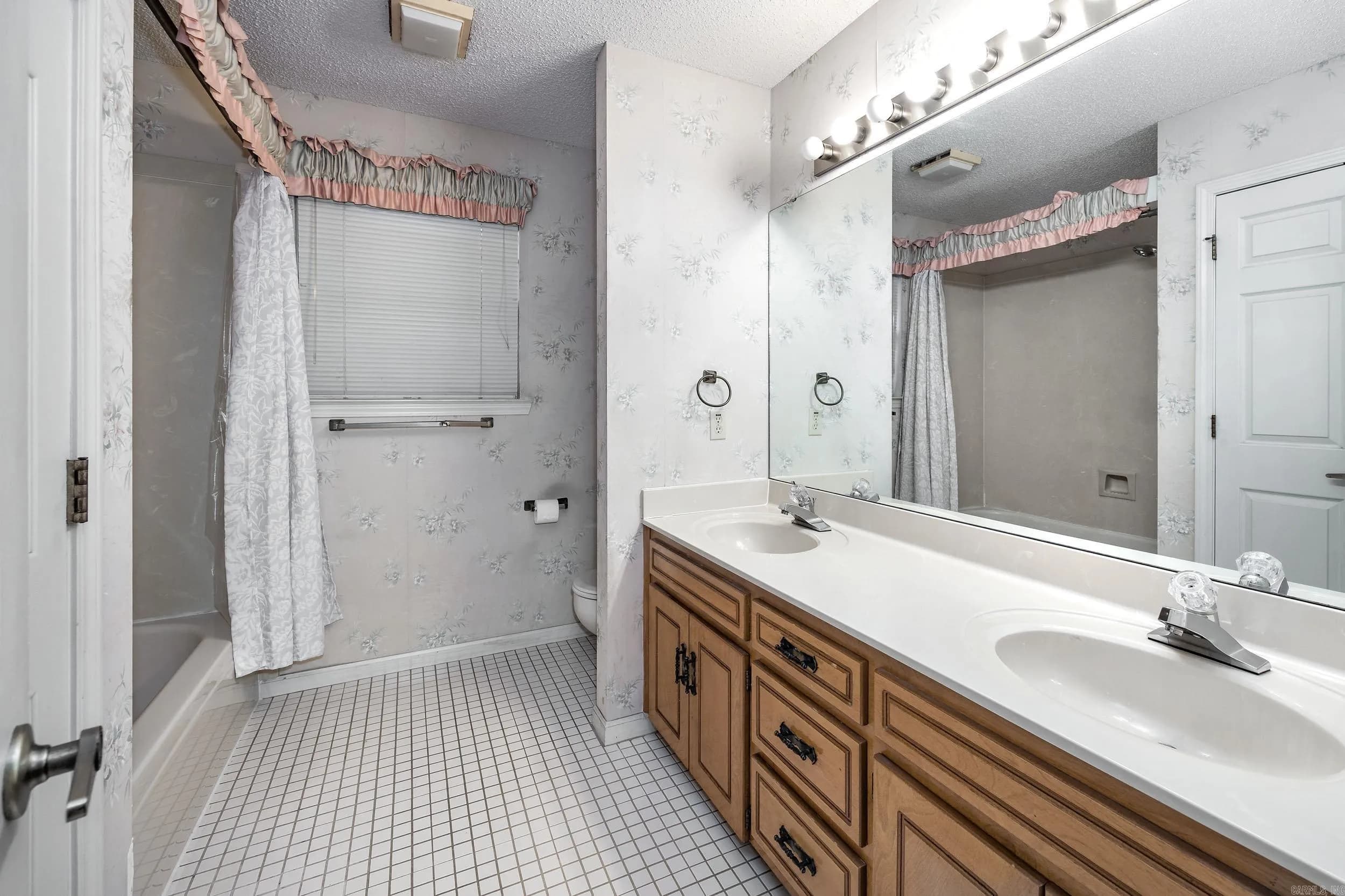 Property at 2120  Forest creek - Image 26