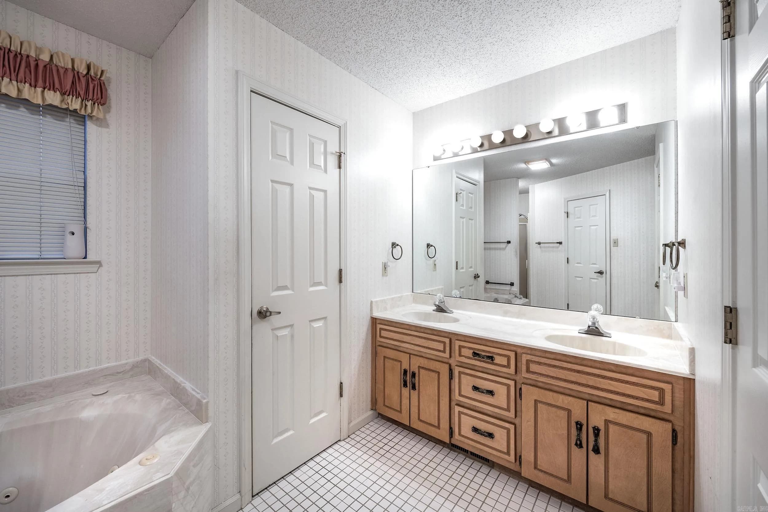 Property at 2120  Forest creek - Image 23