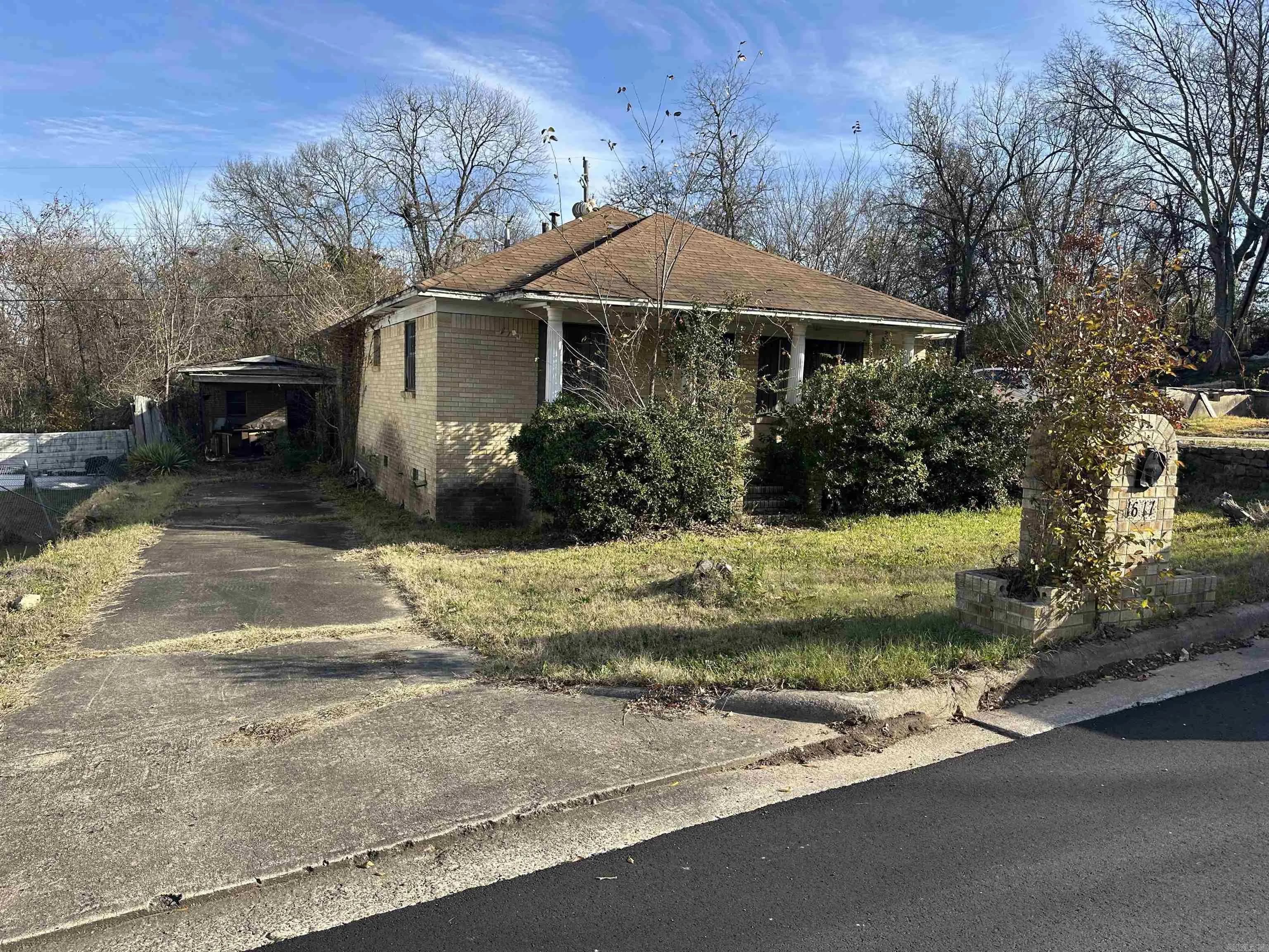Property at 1617 S Valentine - Image 1