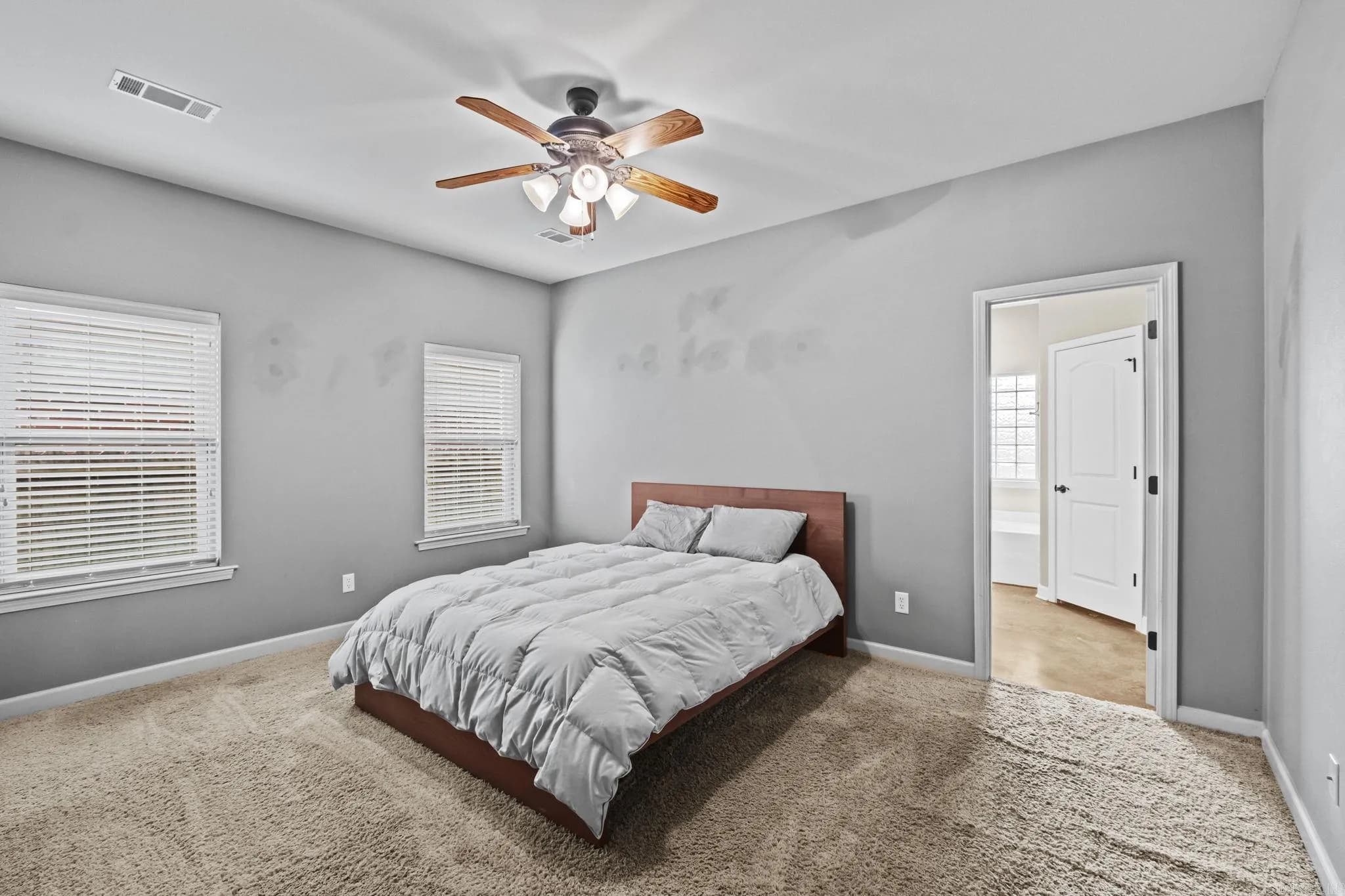 Property at 922  Greystone - Image 12