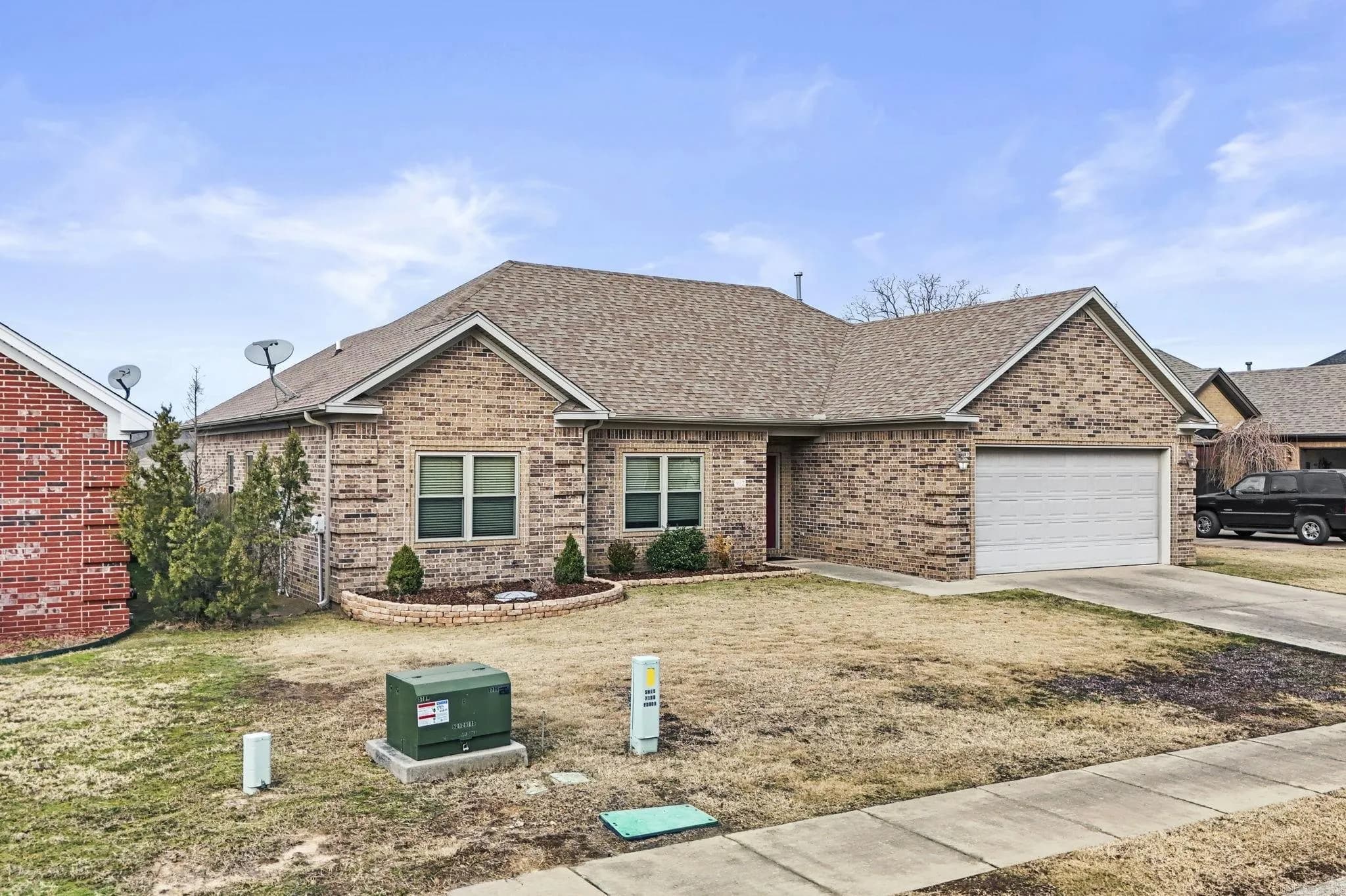 Property at 922  Greystone - Image 3