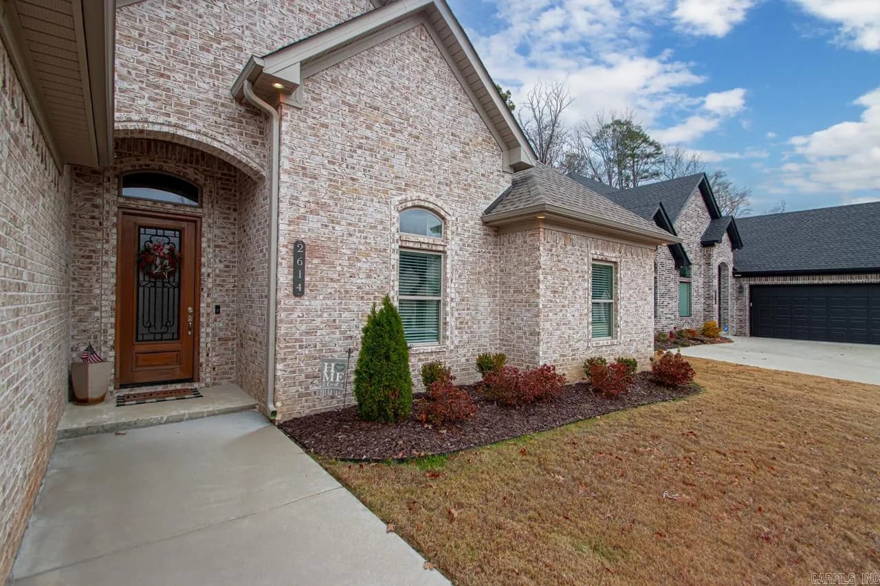 Property at 2614  Hurricane gardens - Image 2