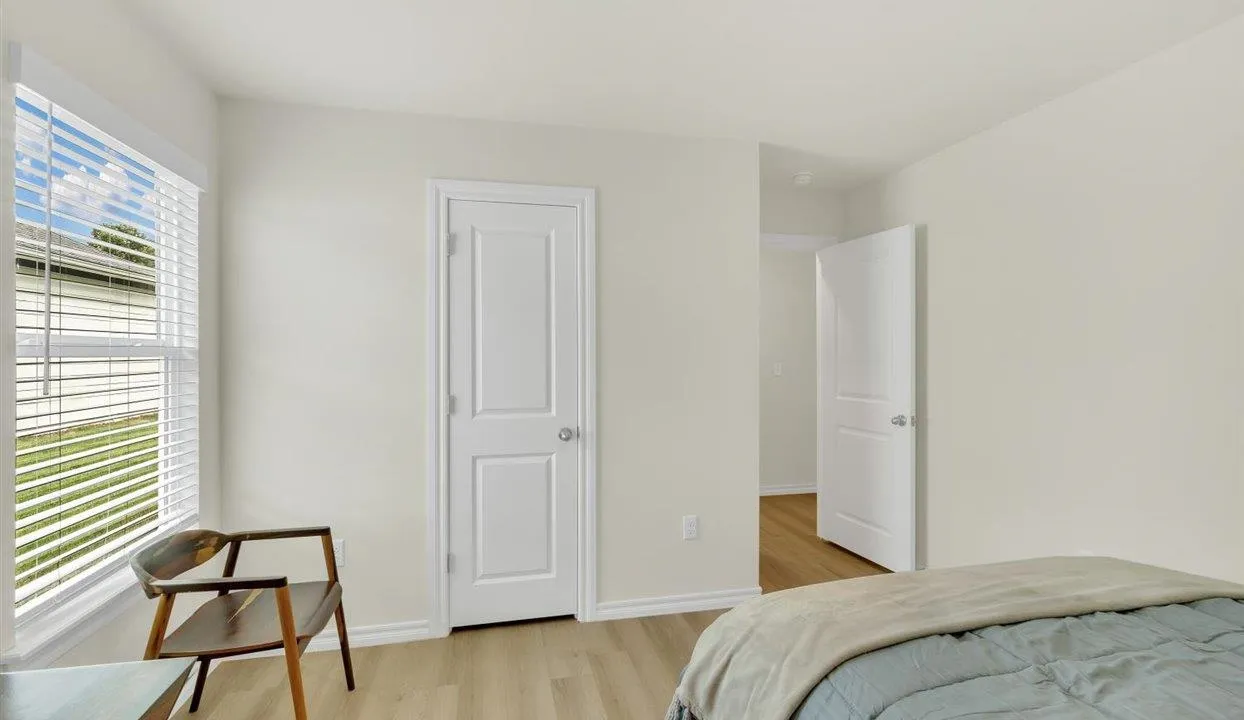 Property at 3709  Wise - Image 20