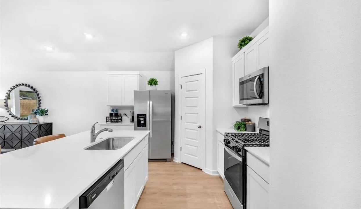 Property at 261  Alyece - Image 12