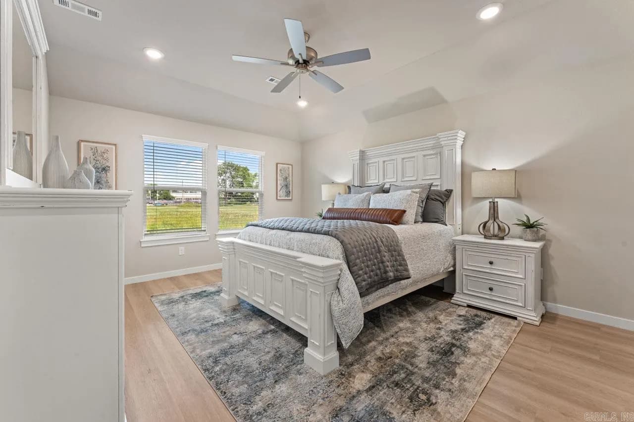 Property at 253  Alyece - Image 18