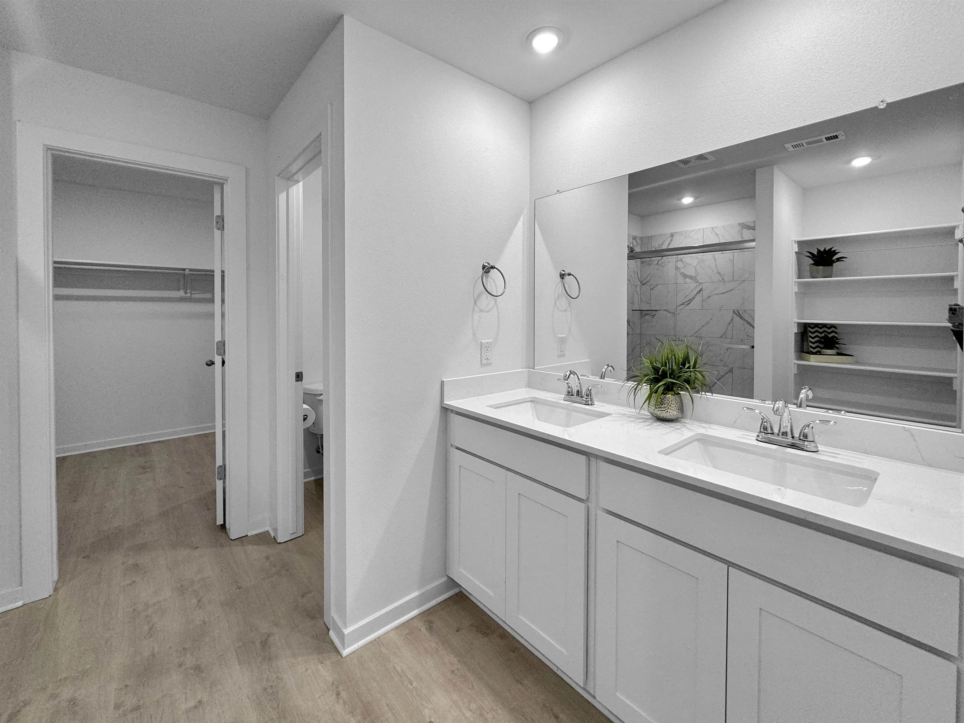 Property at 1 E Sunbelt - Image 13