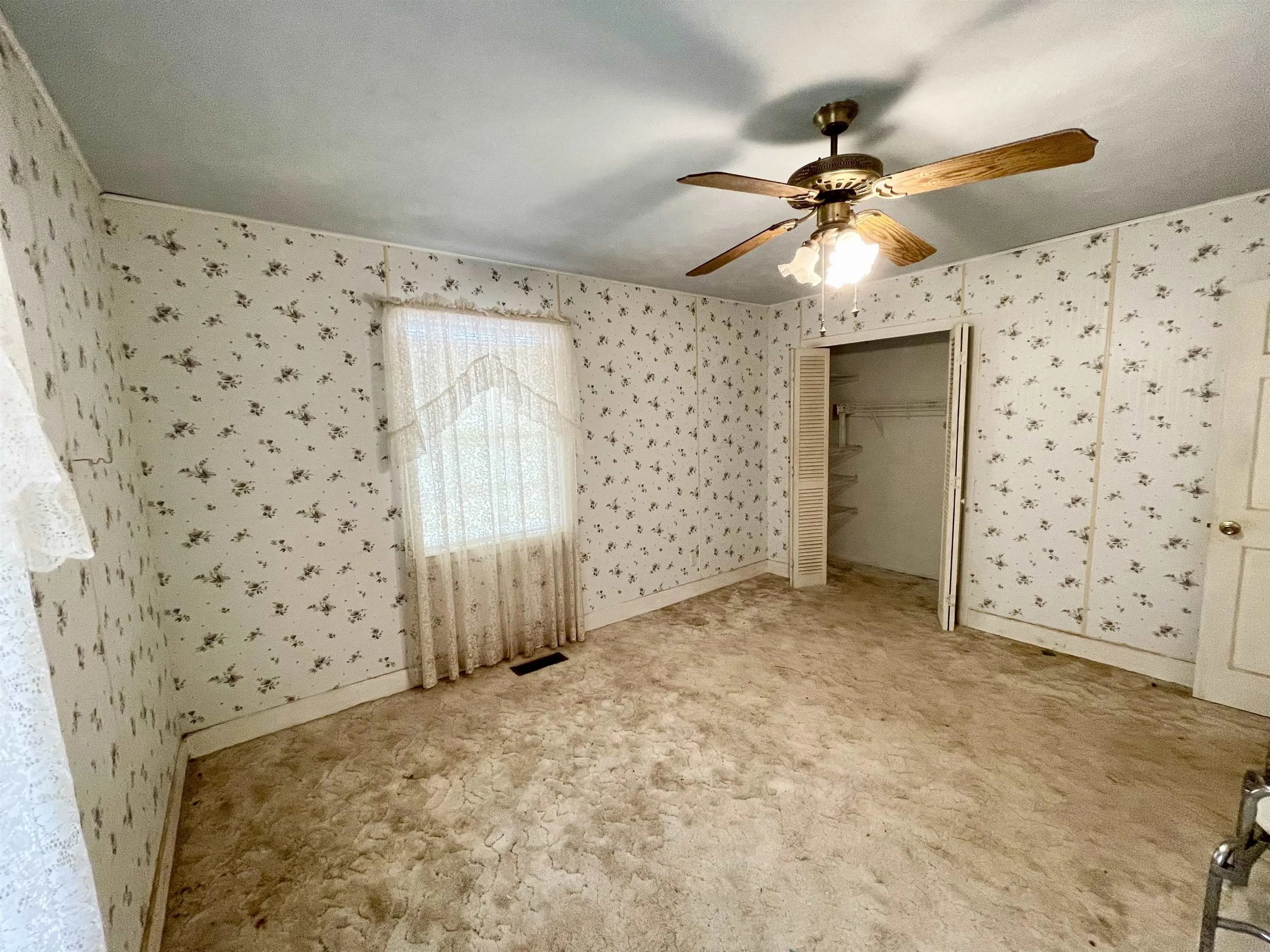 Property at 754  Country spring - Image 22