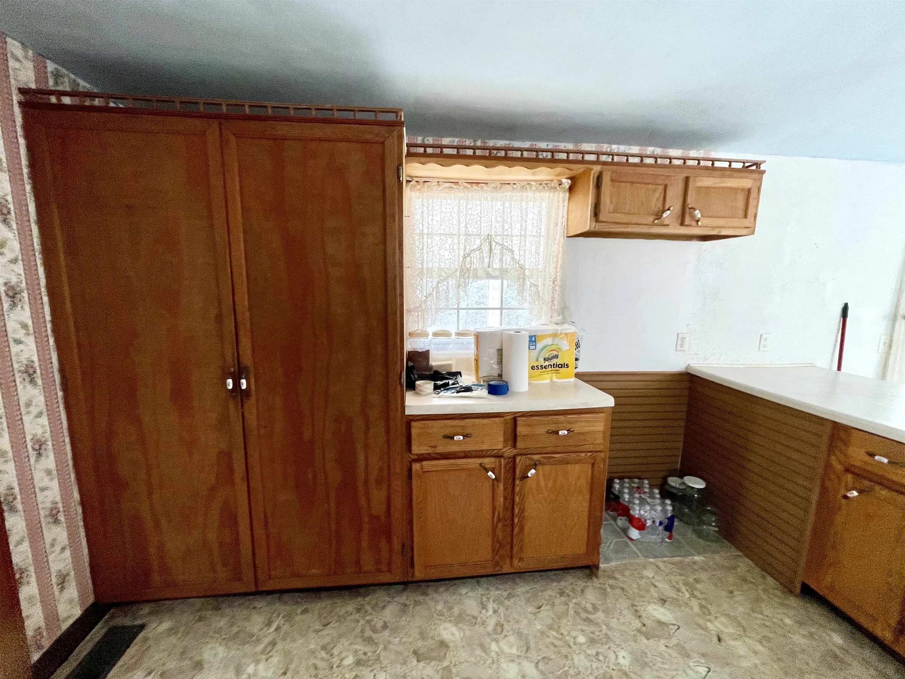 Property at 754  Country spring - Image 15
