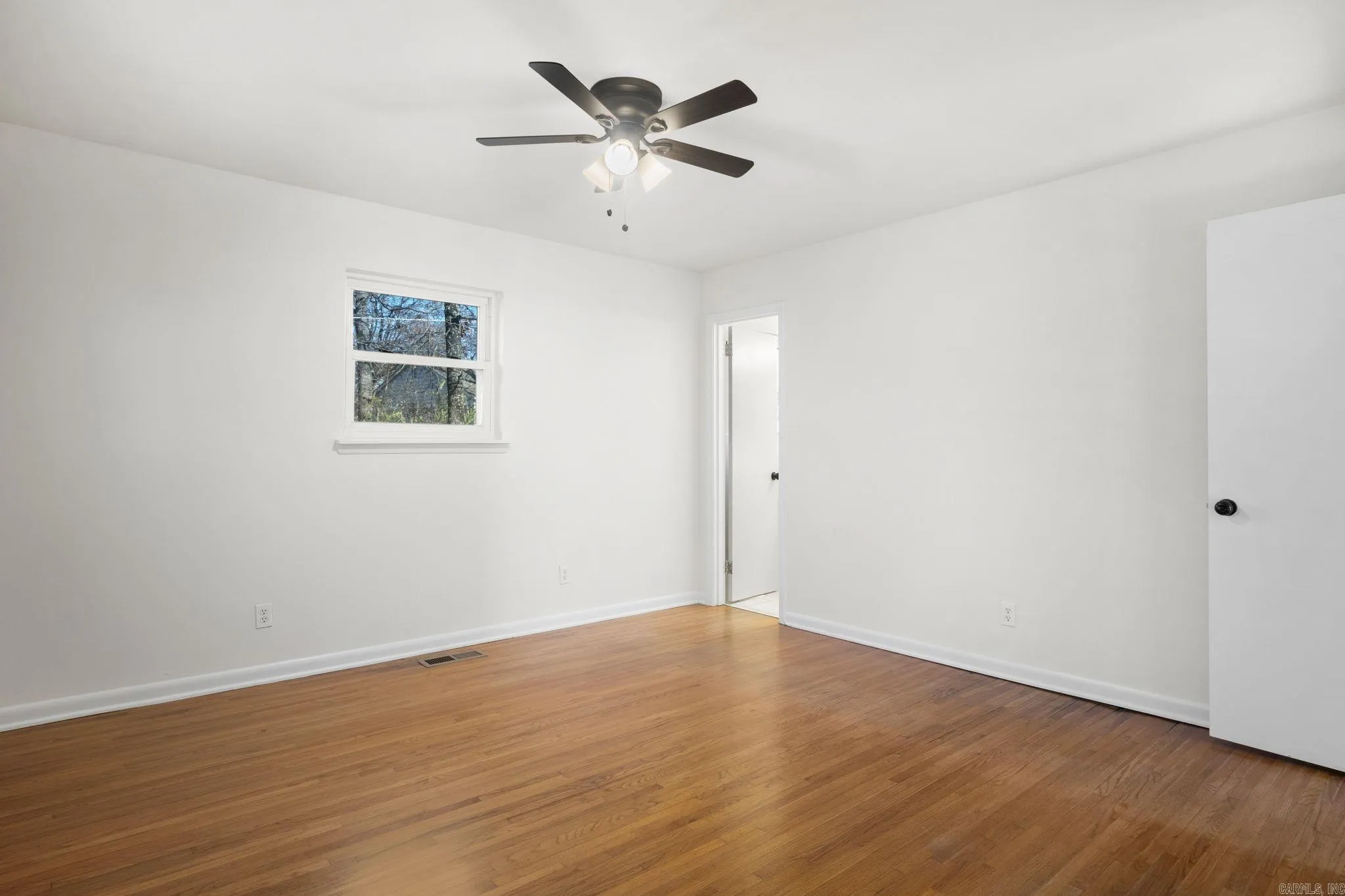 Property at 1420  Starfield - Image 34