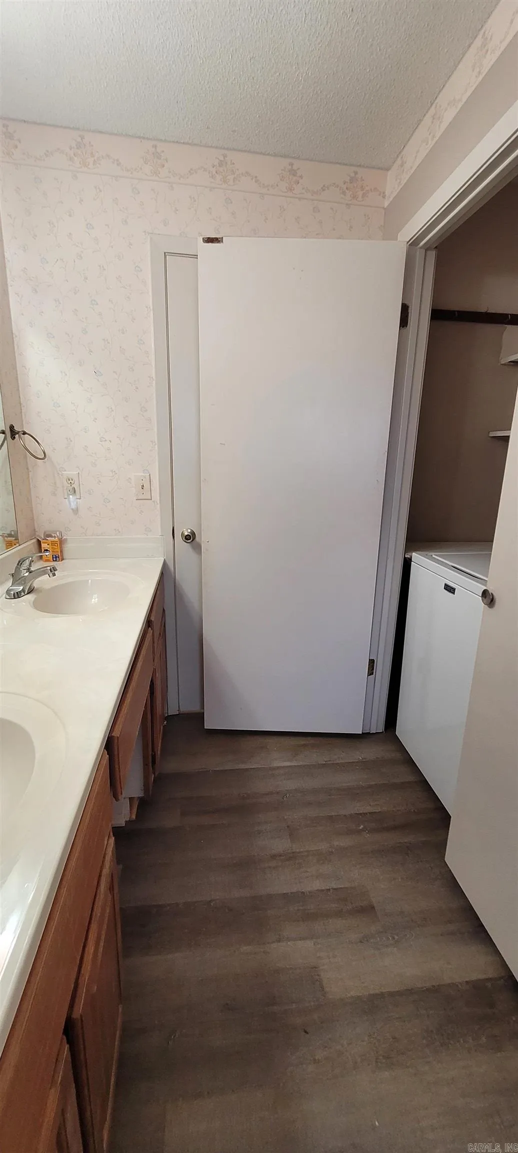 Property at 1210  Languille - Image 12