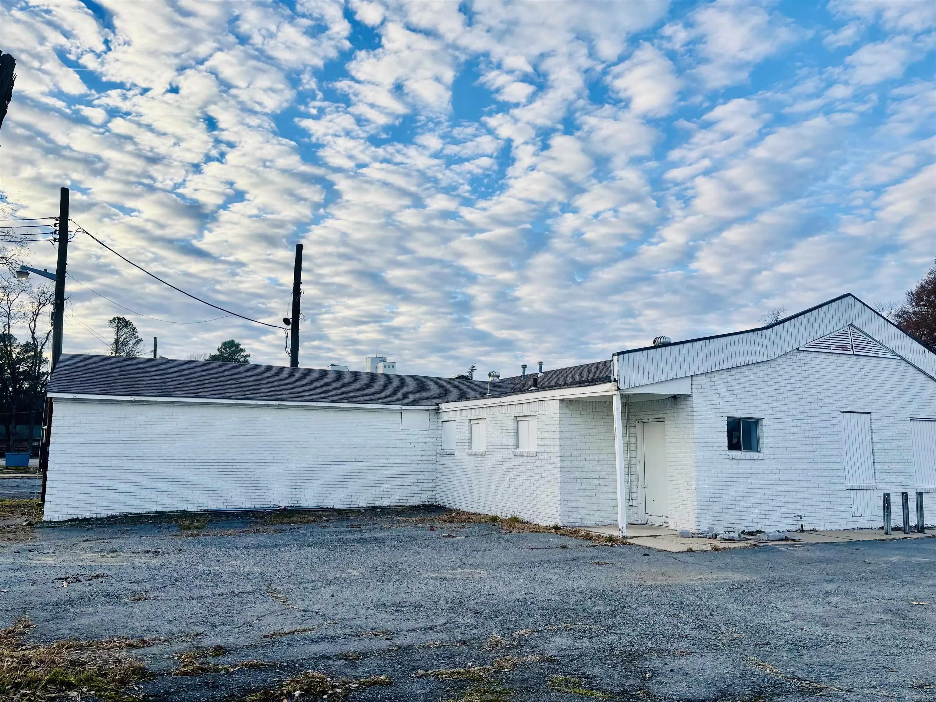 Property at 417 W Front st - Image 8