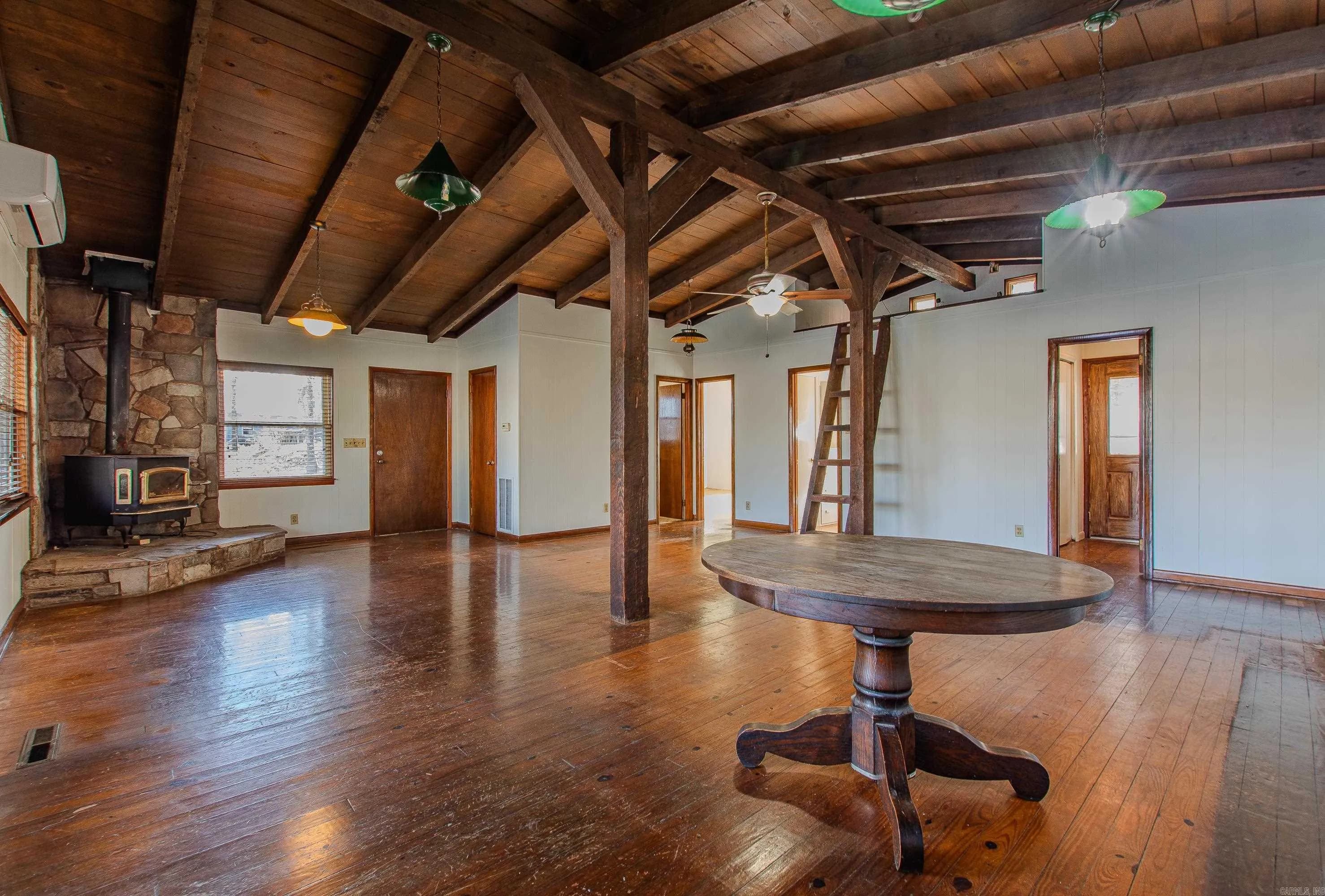 Property at 17016  Cabes point - Image 11