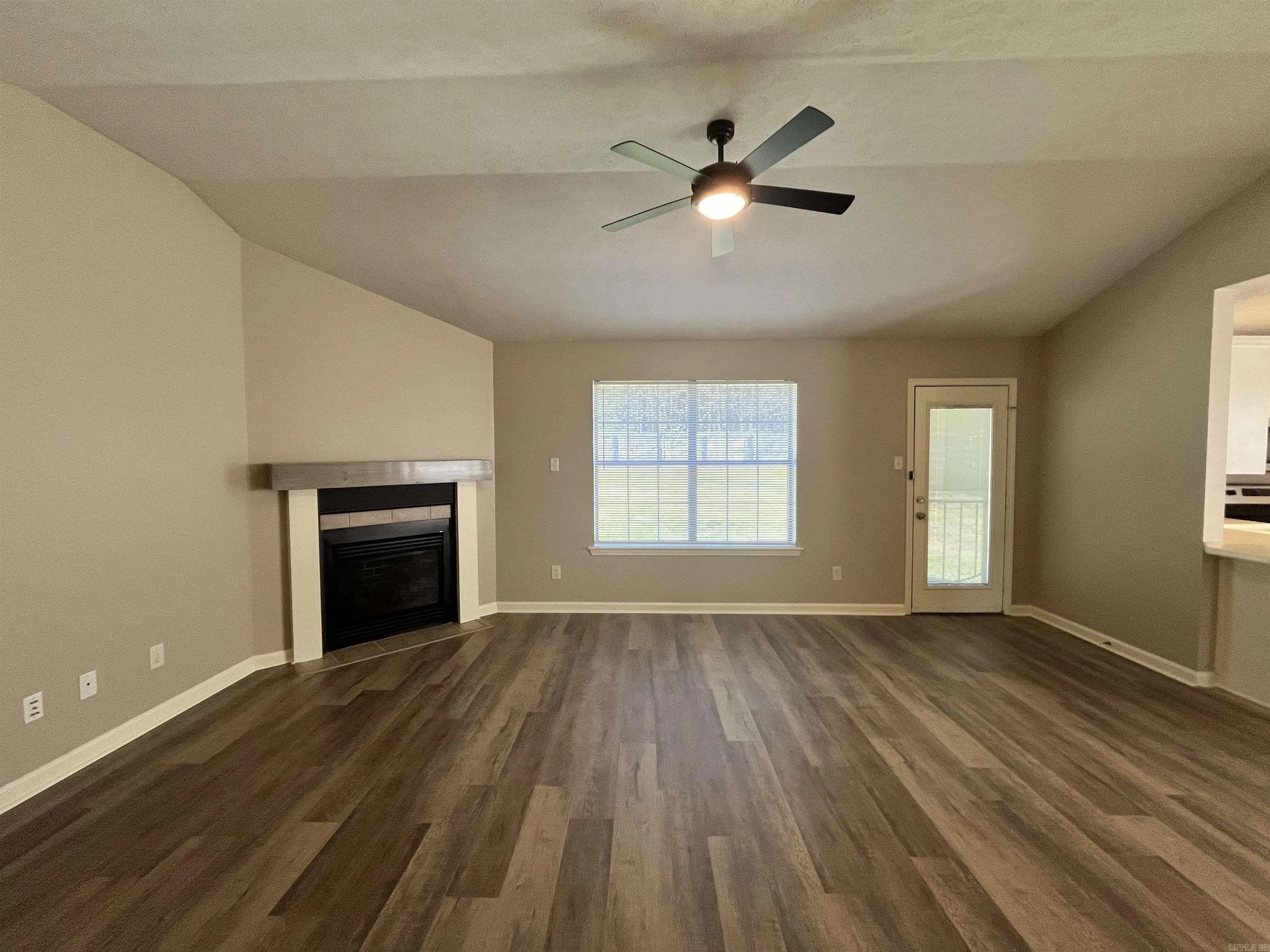 Property at 55  Rosebud cir - Image 6