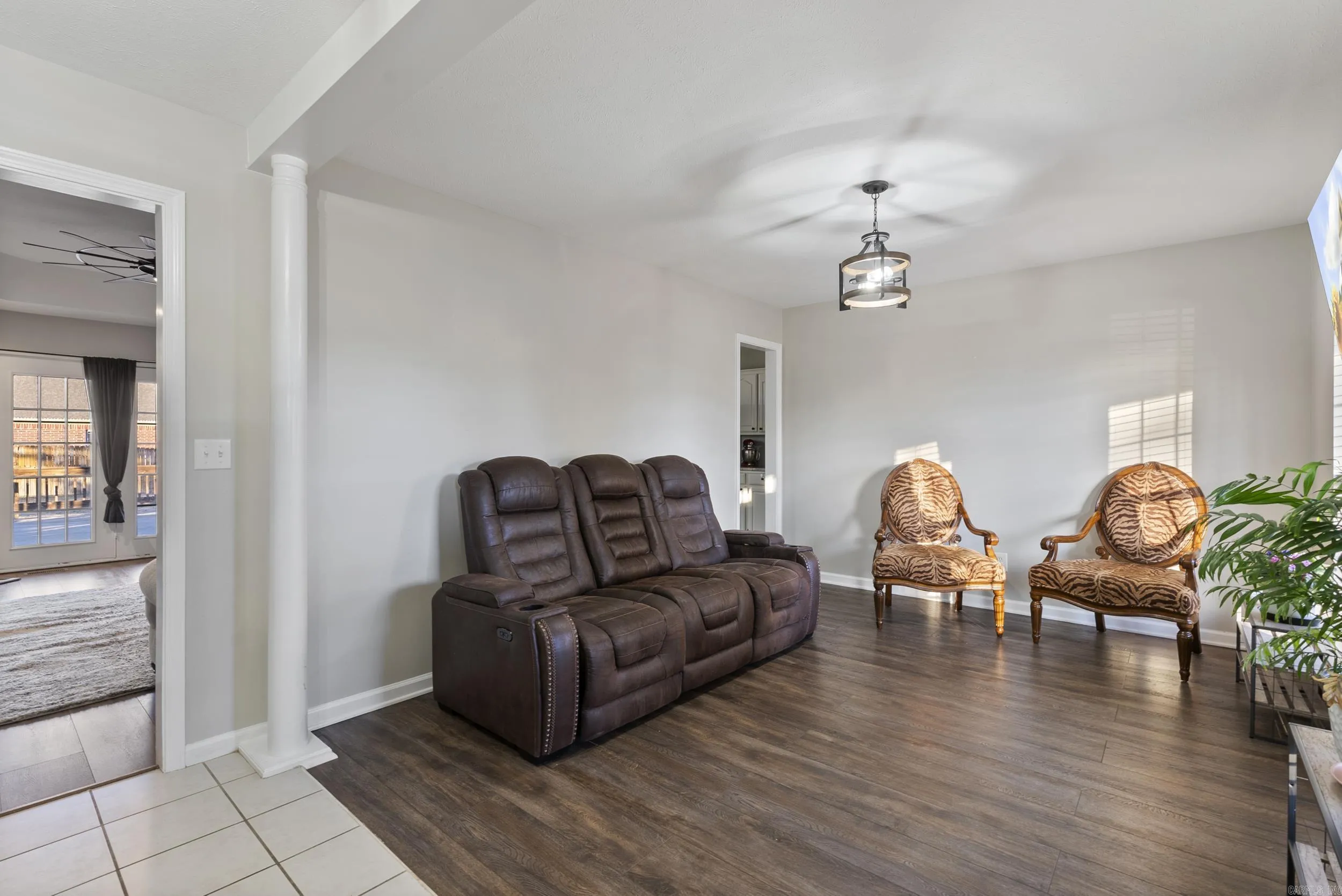 Property at 516  Oakwood - Image 6