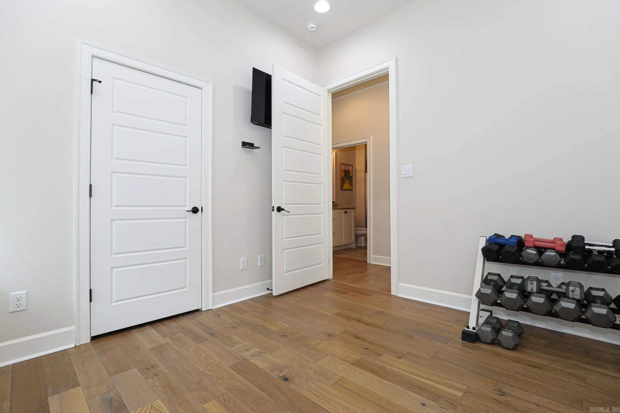 Property at 664  Cottage - Image 36