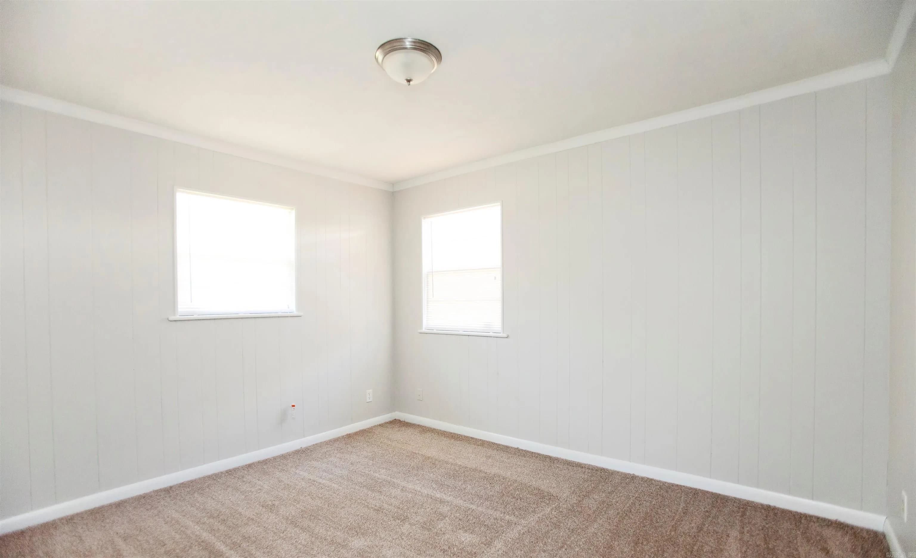 Property at 35  Rugby - Image 5