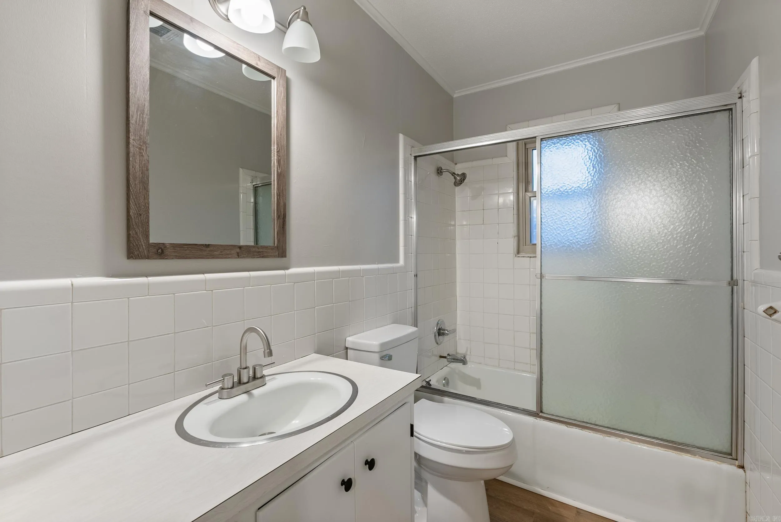 Property at 805 N Holly - Image 14